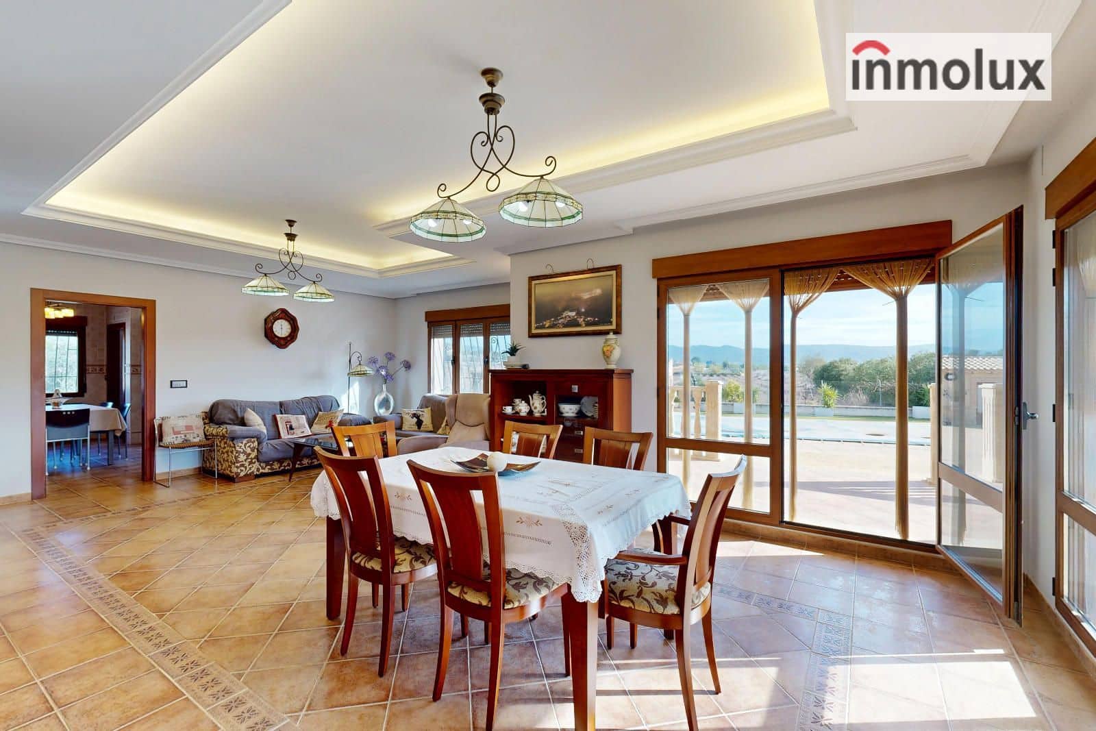 4 sypialnia Willa na sprzedaż w Castalla z basenem garażem - 1 500 000 € (Ref: 9448516)