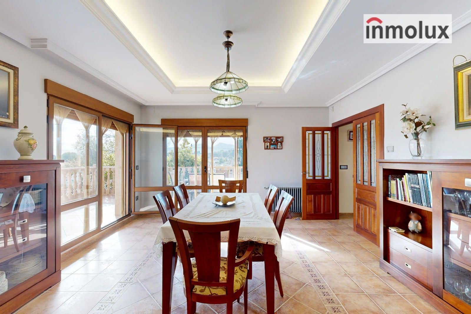 4 sypialnia Willa na sprzedaż w Castalla z basenem garażem - 1 500 000 € (Ref: 9448516)