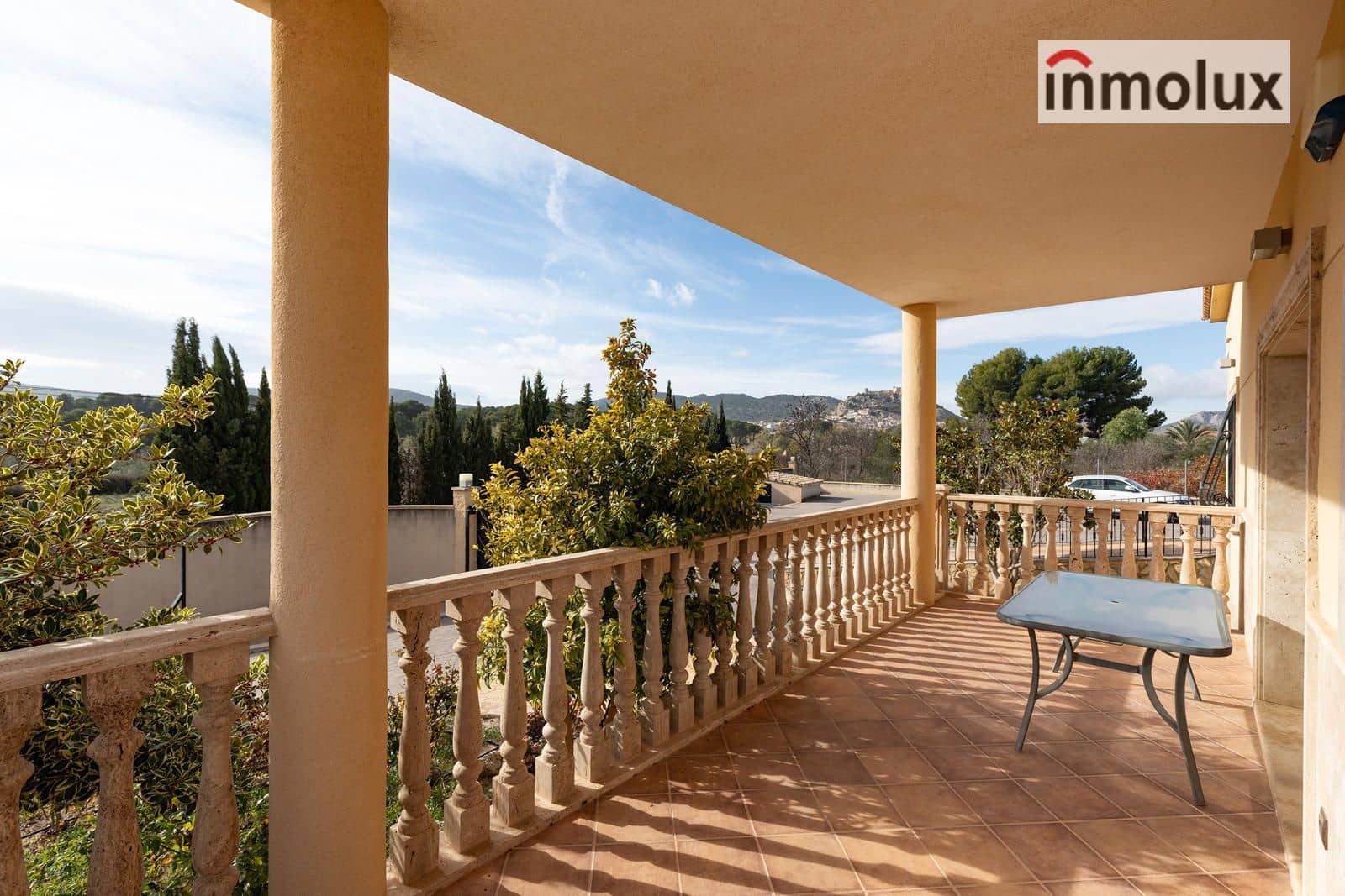 4 sypialnia Willa na sprzedaż w Castalla z basenem garażem - 1 500 000 € (Ref: 9448516)