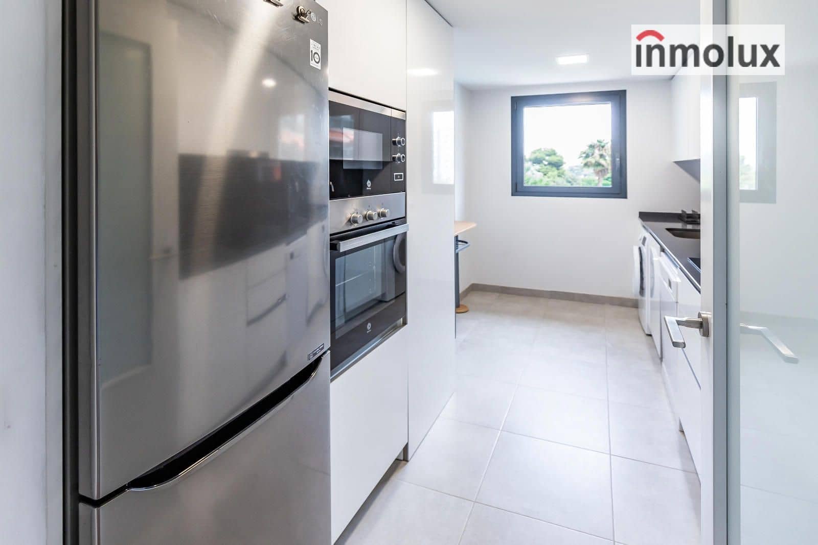 2 slaapkamer Flat te huur in Alicante stad met zwembad garage - € 1.400 (Ref: 9462948)