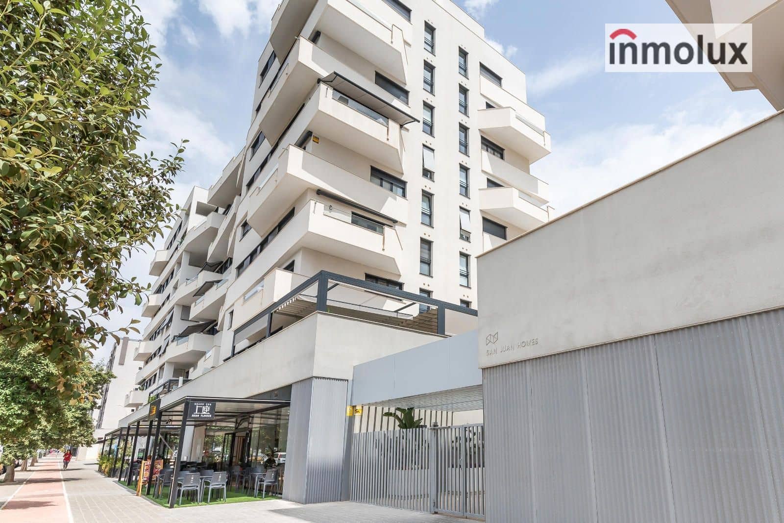 2 slaapkamer Flat te huur in Alicante stad met zwembad garage - € 1.400 (Ref: 9462948)