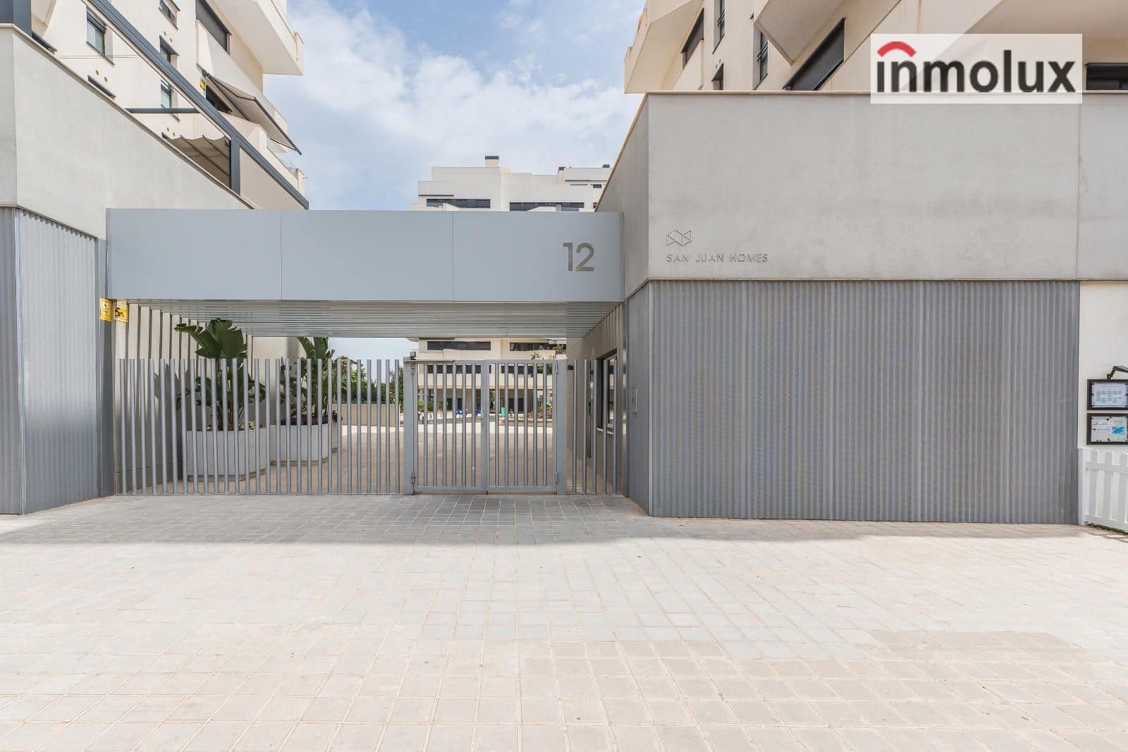 2 bedroom Flat for rent in Alicante / Alacant city with pool garage - € 1,400 (Ref: 9462948)