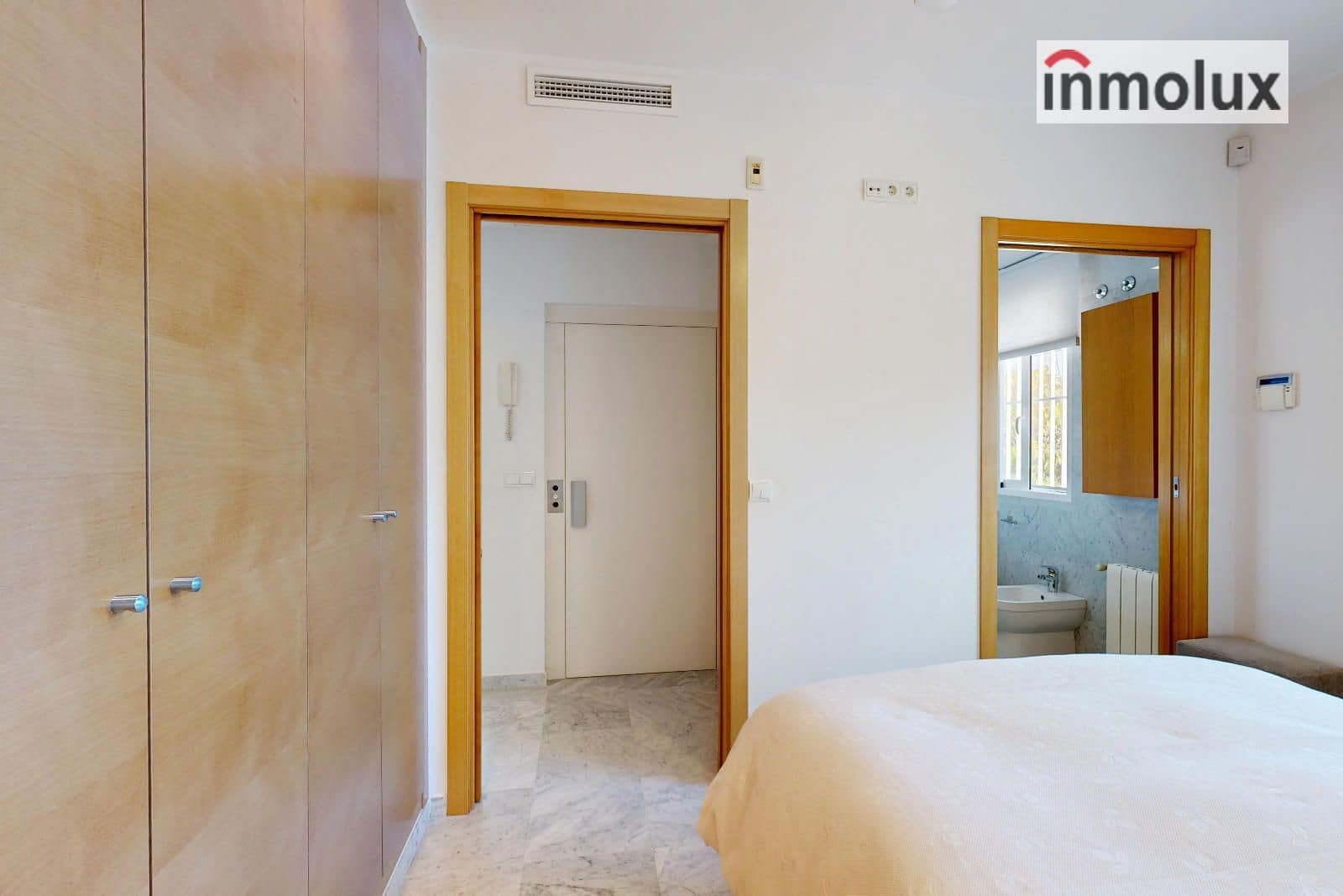 4 sovrum Villa till salu i Alicante stad med garage - 420 000 € (Ref: 9471831)