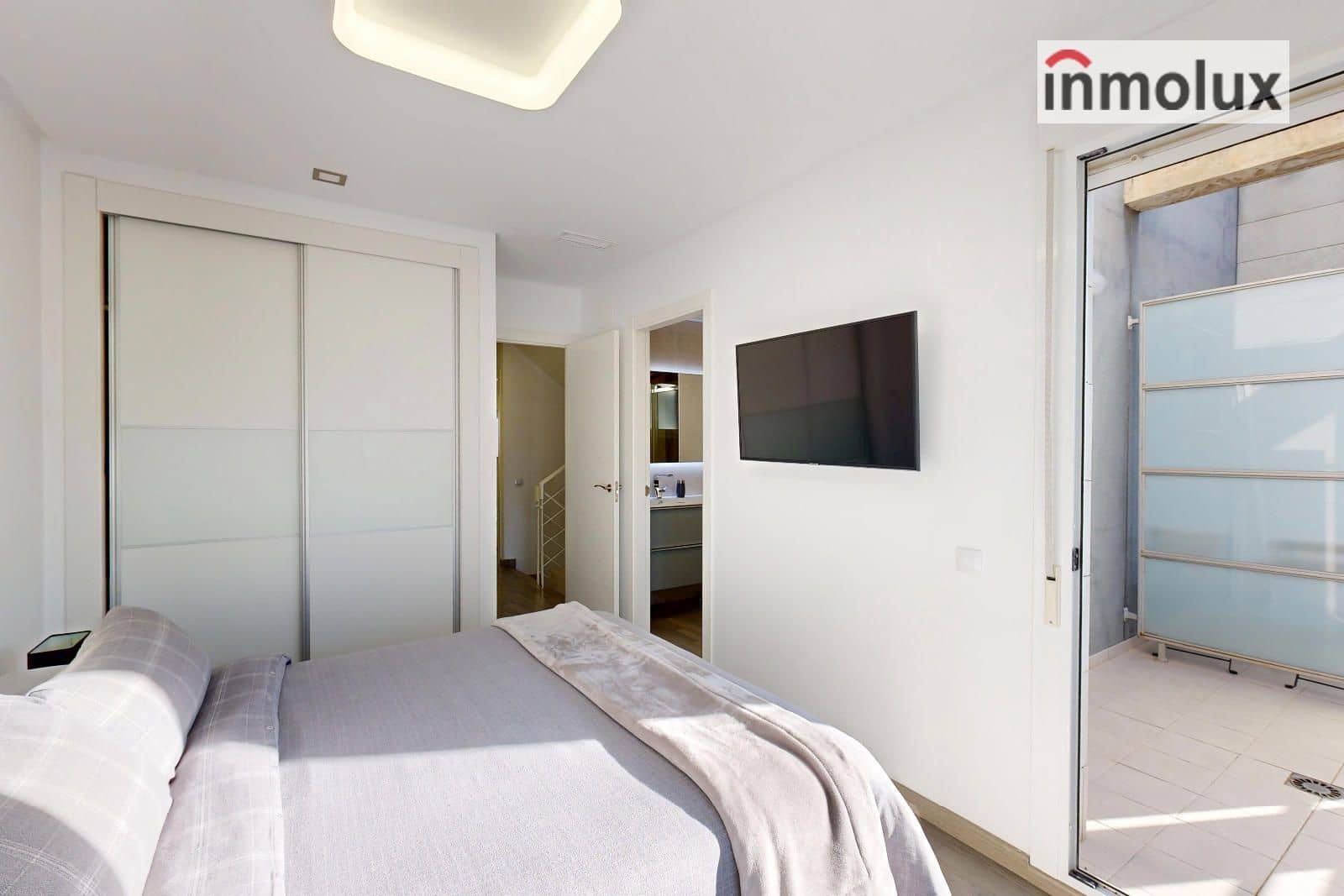 4 bedroom Townhouse for sale in Aspe with garage - € 329,000 (Ref: 9475733)