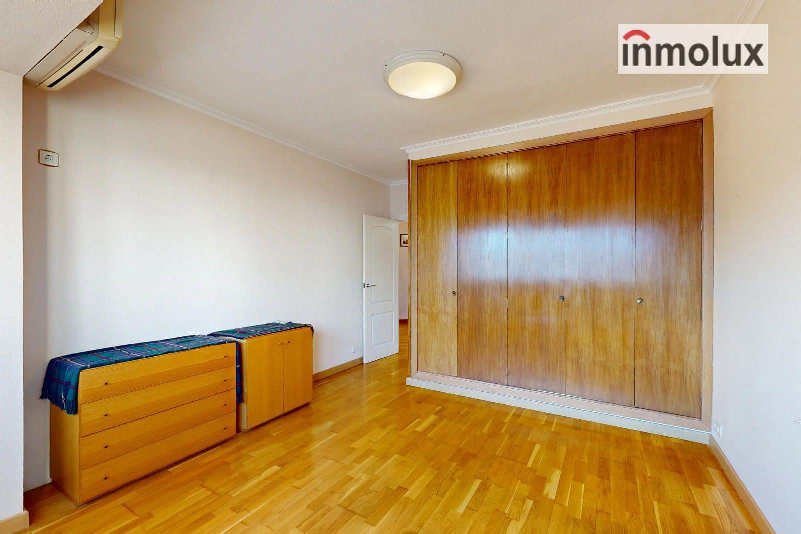 Piso de 5 habitaciones en Alicante / Alacant ciudad en venta - 480.000 € (Ref: 9480762)