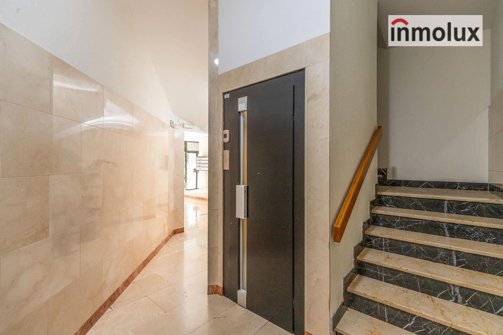 Piso de 5 habitaciones en Alicante / Alacant ciudad en venta - 480.000 € (Ref: 9480762)