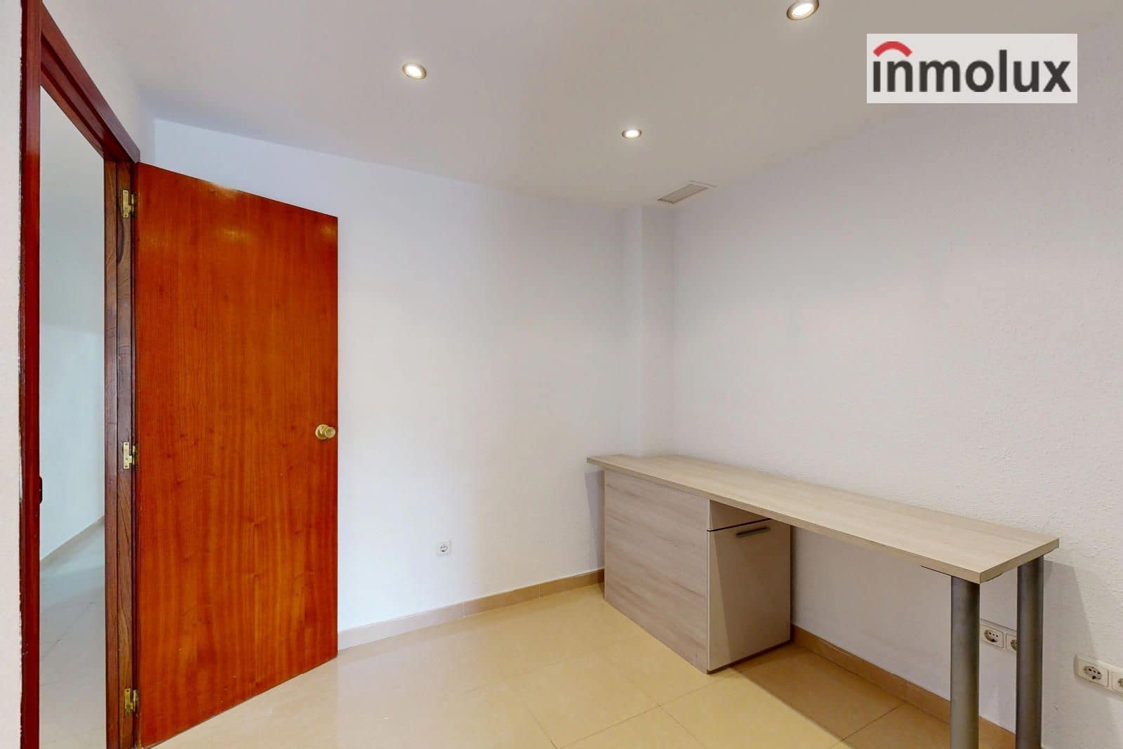 3 bedroom Flat for sale in Alicante / Alacant city - € 280,000 (Ref: 9481639)