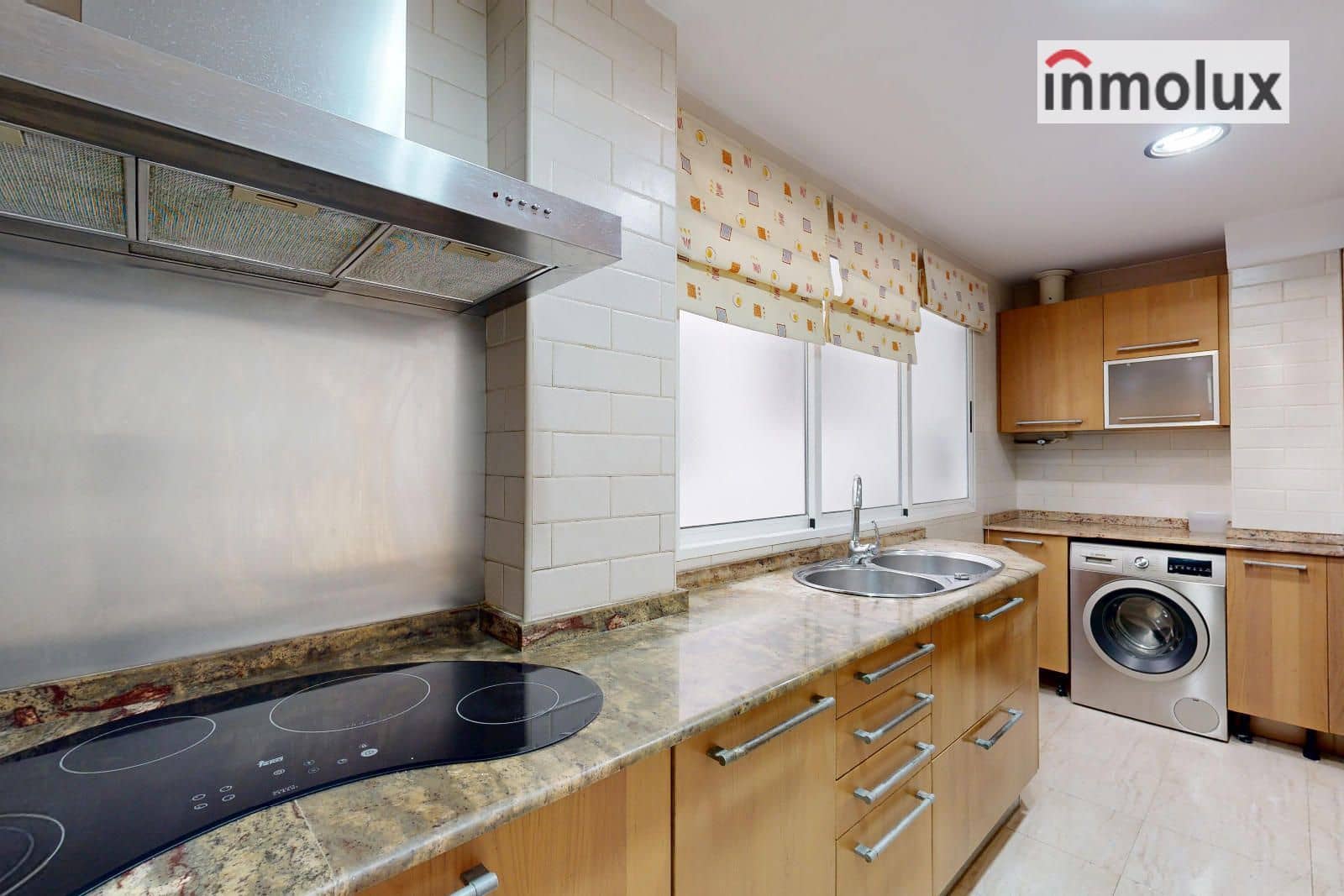 3 bedroom Flat for sale in Alicante / Alacant city - € 280,000 (Ref: 9481639)