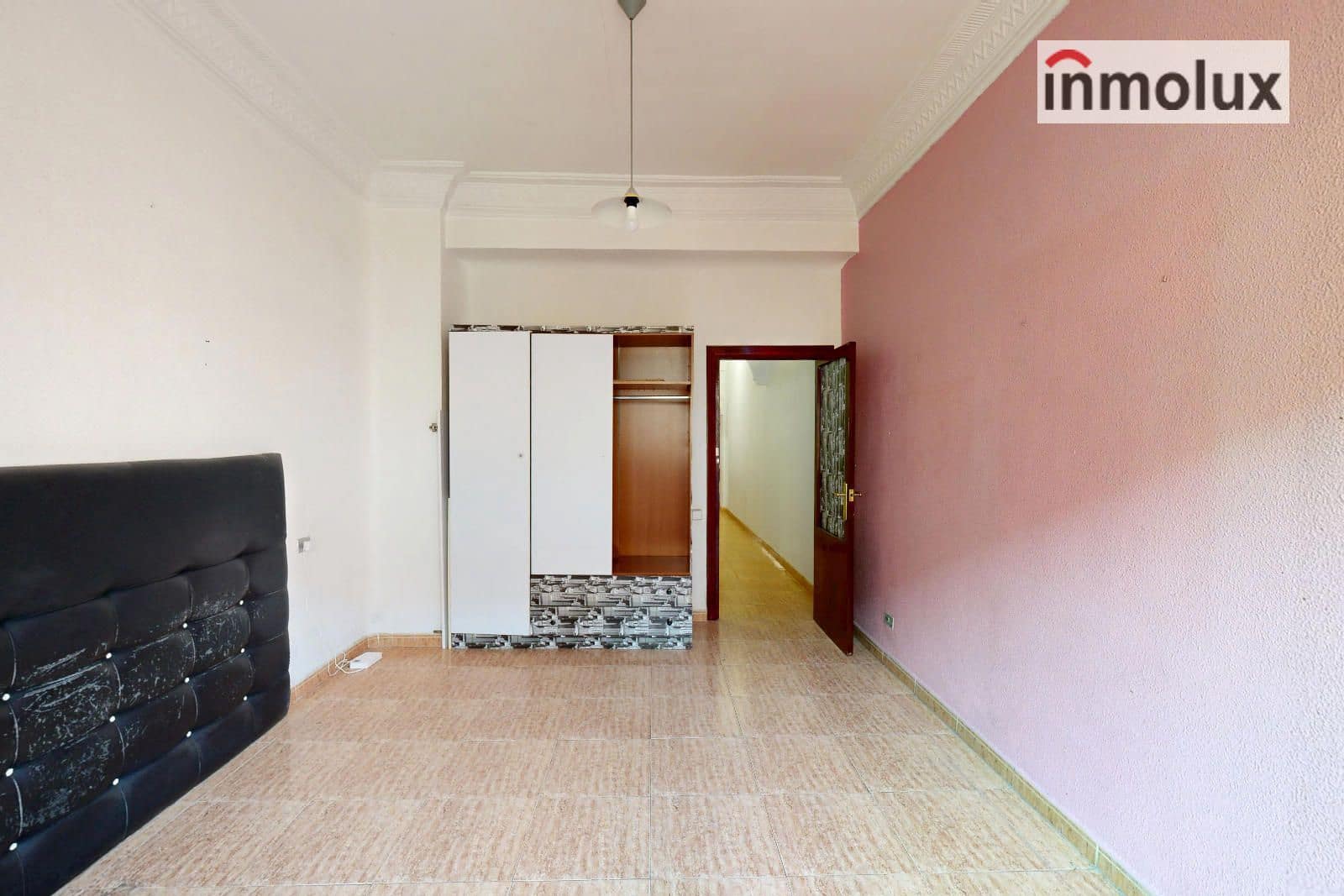 3 bedroom Flat for sale in Alicante / Alacant city - € 160,000 (Ref: 9490093)