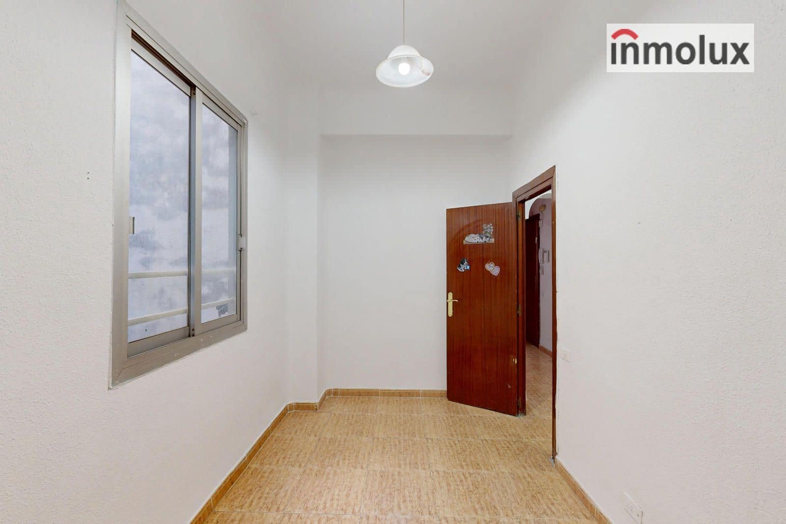 3 bedroom Flat for sale in Alicante / Alacant city - € 160,000 (Ref: 9490093)