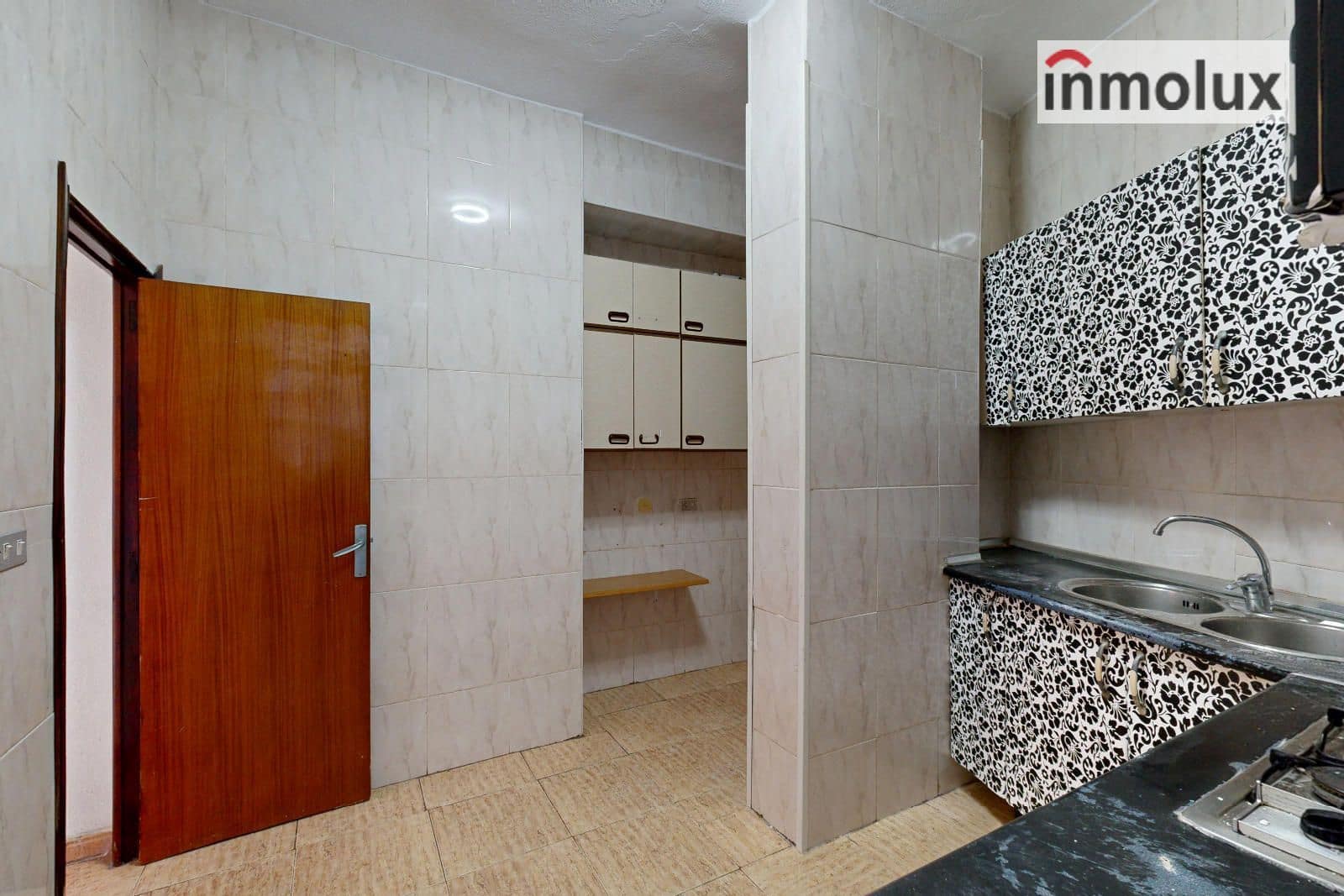 3 bedroom Flat for sale in Alicante / Alacant city - € 160,000 (Ref: 9490093)