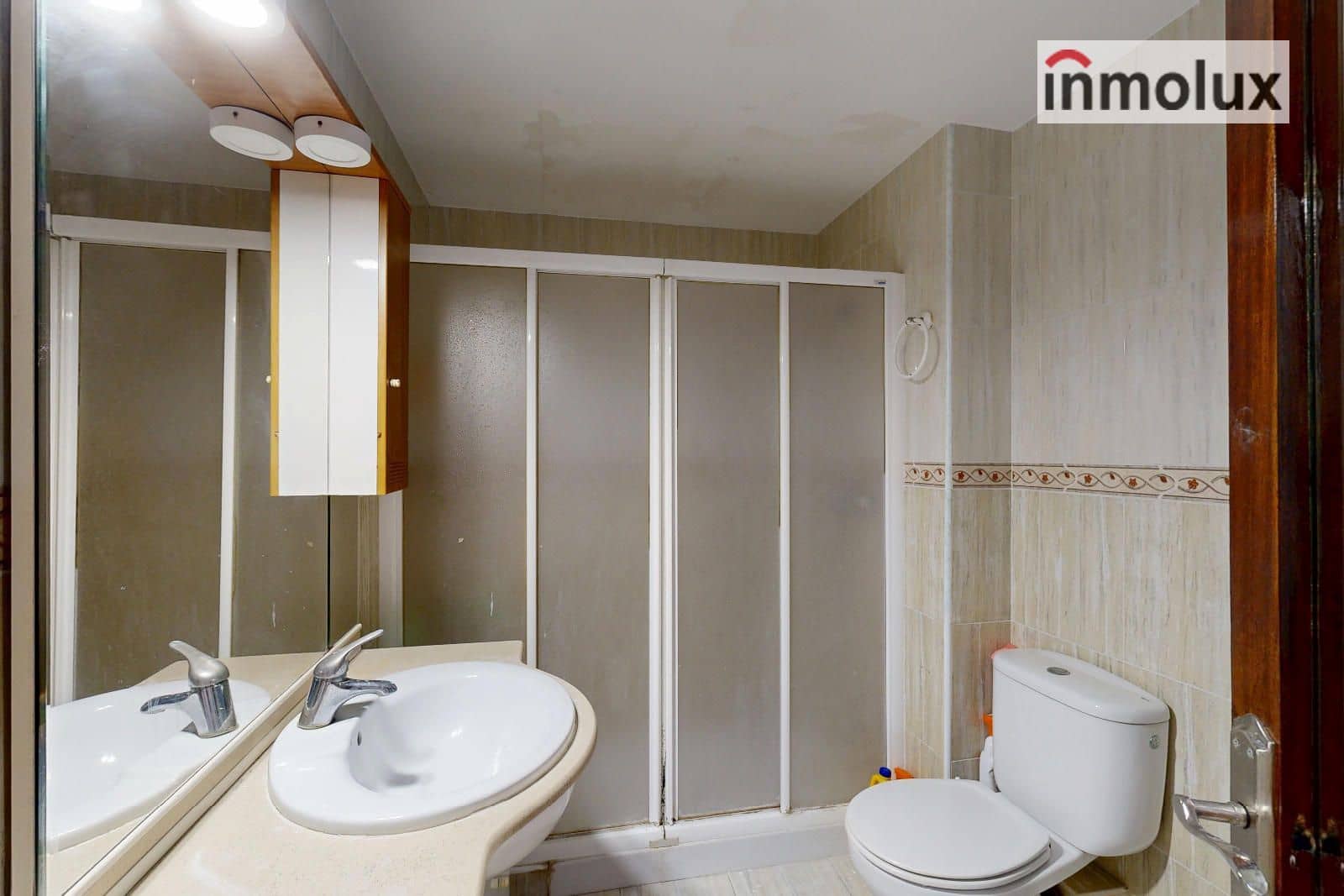 3 bedroom Flat for sale in Alicante / Alacant city - € 160,000 (Ref: 9490093)