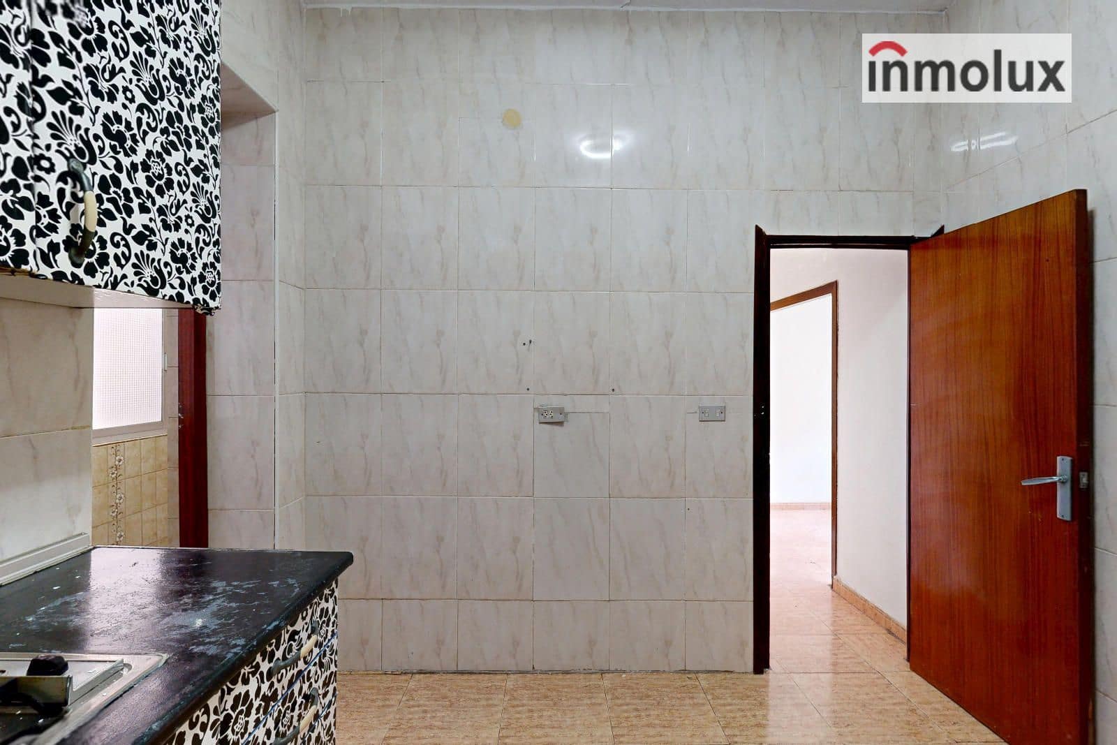 3 bedroom Flat for sale in Alicante / Alacant city - € 160,000 (Ref: 9490093)