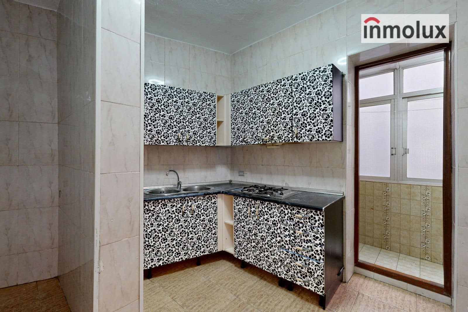 3 bedroom Flat for sale in Alicante / Alacant city - € 160,000 (Ref: 9490093)