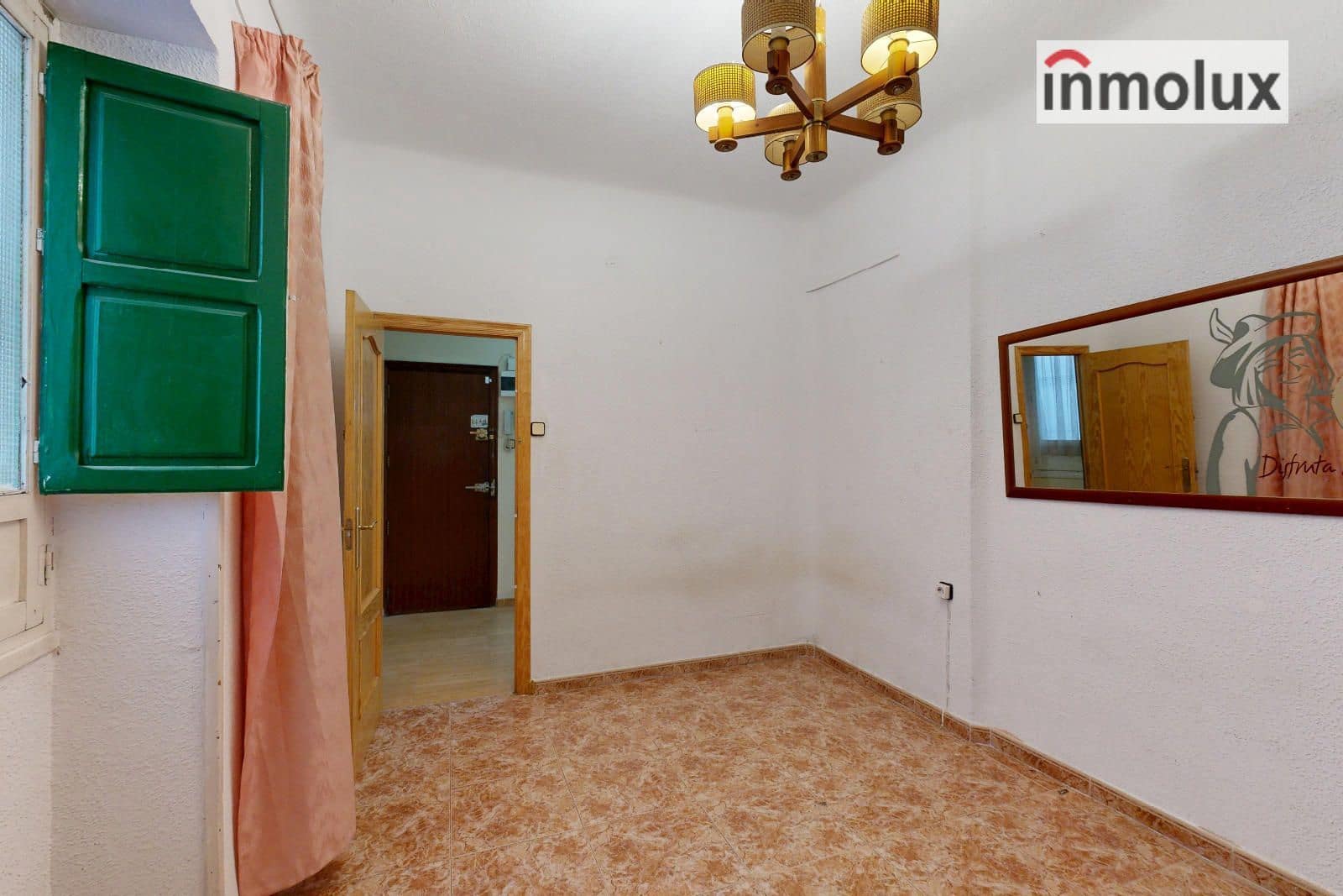 4 bedroom Flat for sale in Alicante / Alacant city - € 170,000 (Ref: 9490094)