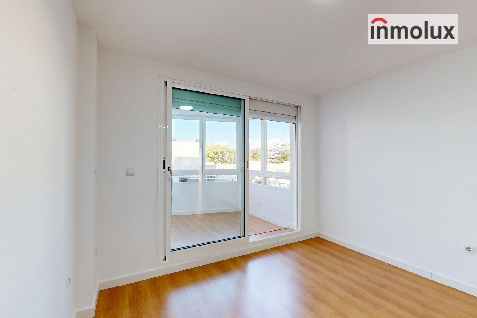 2 bedroom Flat for sale in Playa de San Juan with pool garage - € 340,000 (Ref: 9491681)