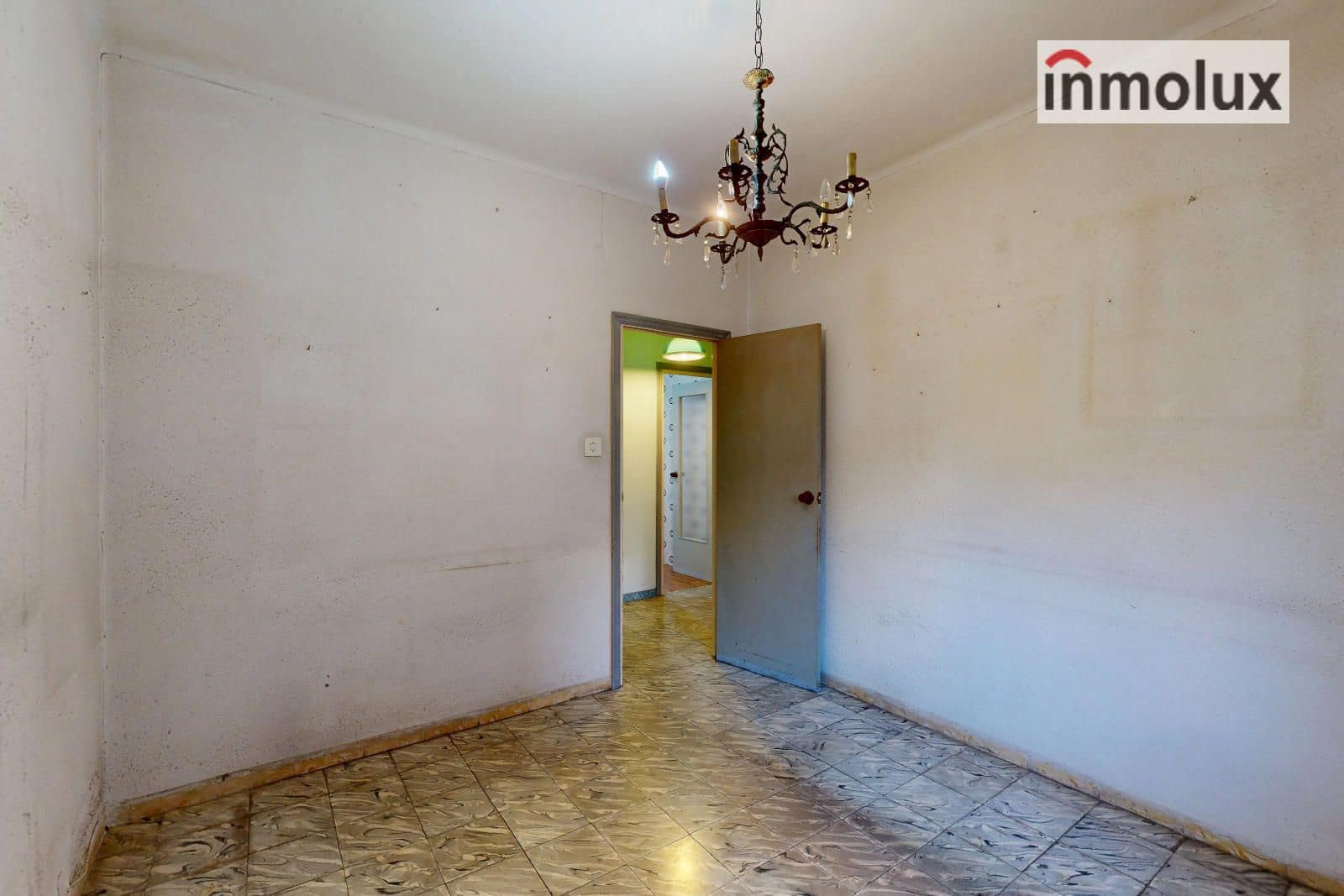 3 soveværelse Lejlighed til salg i Alicante by - € 125.000 (Ref: 9500794)