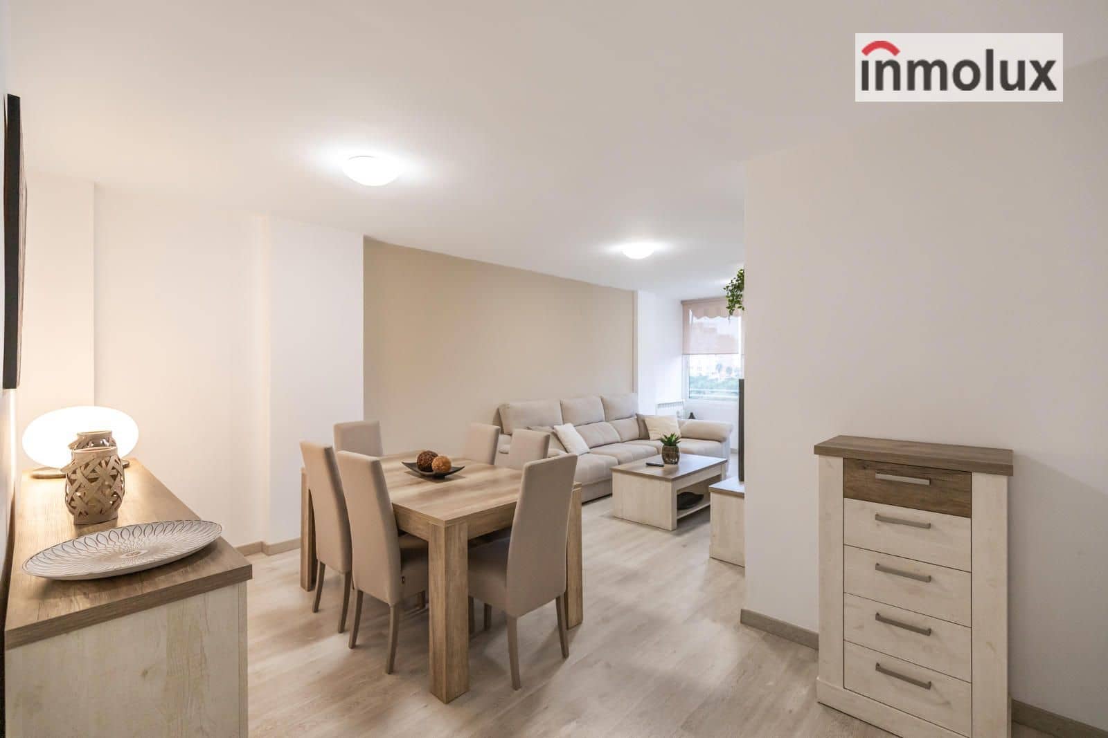 Appartement de 3 chambres à louer à Playa de San Juan avec piscine garage - 1 300 € (Ref: 9510286)