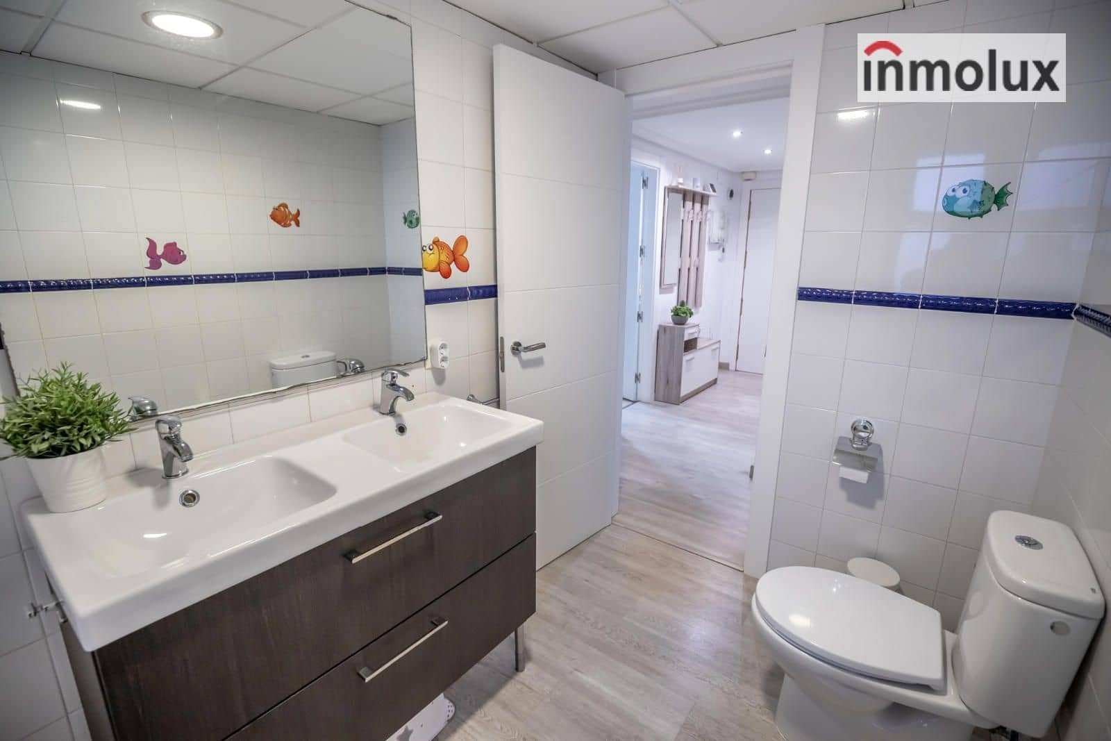 Appartement de 3 chambres à louer à Playa de San Juan avec piscine garage - 1 300 € (Ref: 9510286)