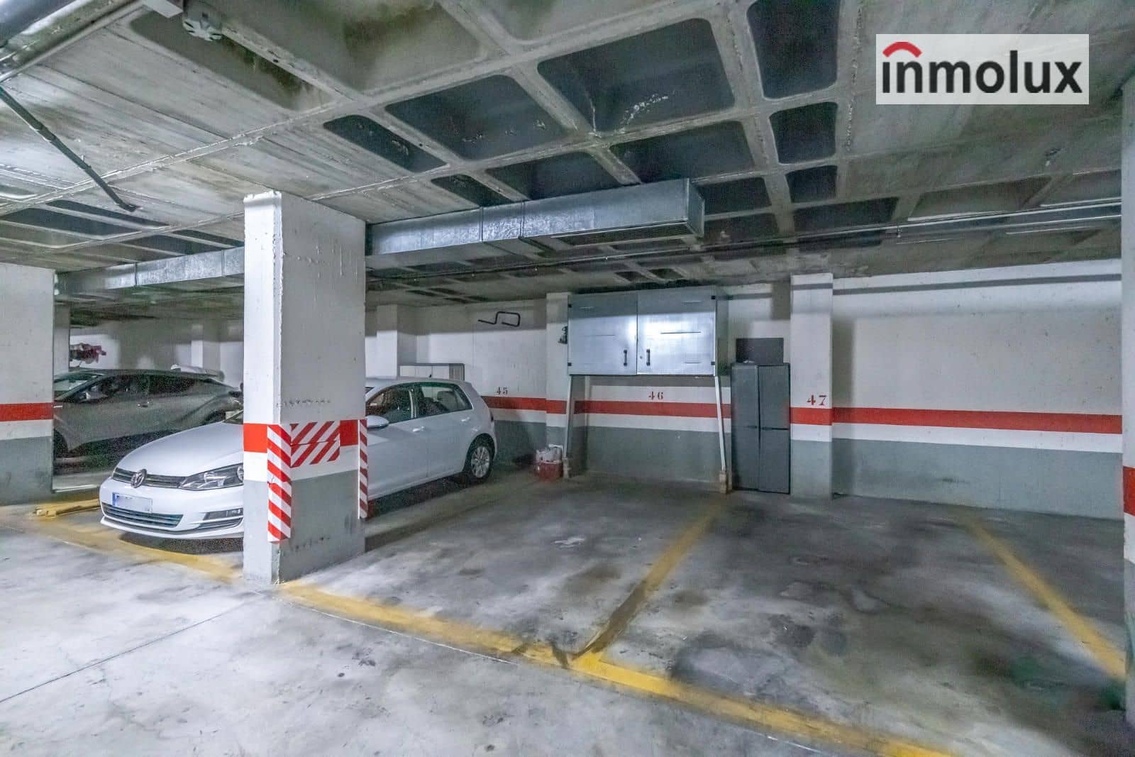 Appartement de 3 chambres à louer à Playa de San Juan avec piscine garage - 1 300 € (Ref: 9510286)