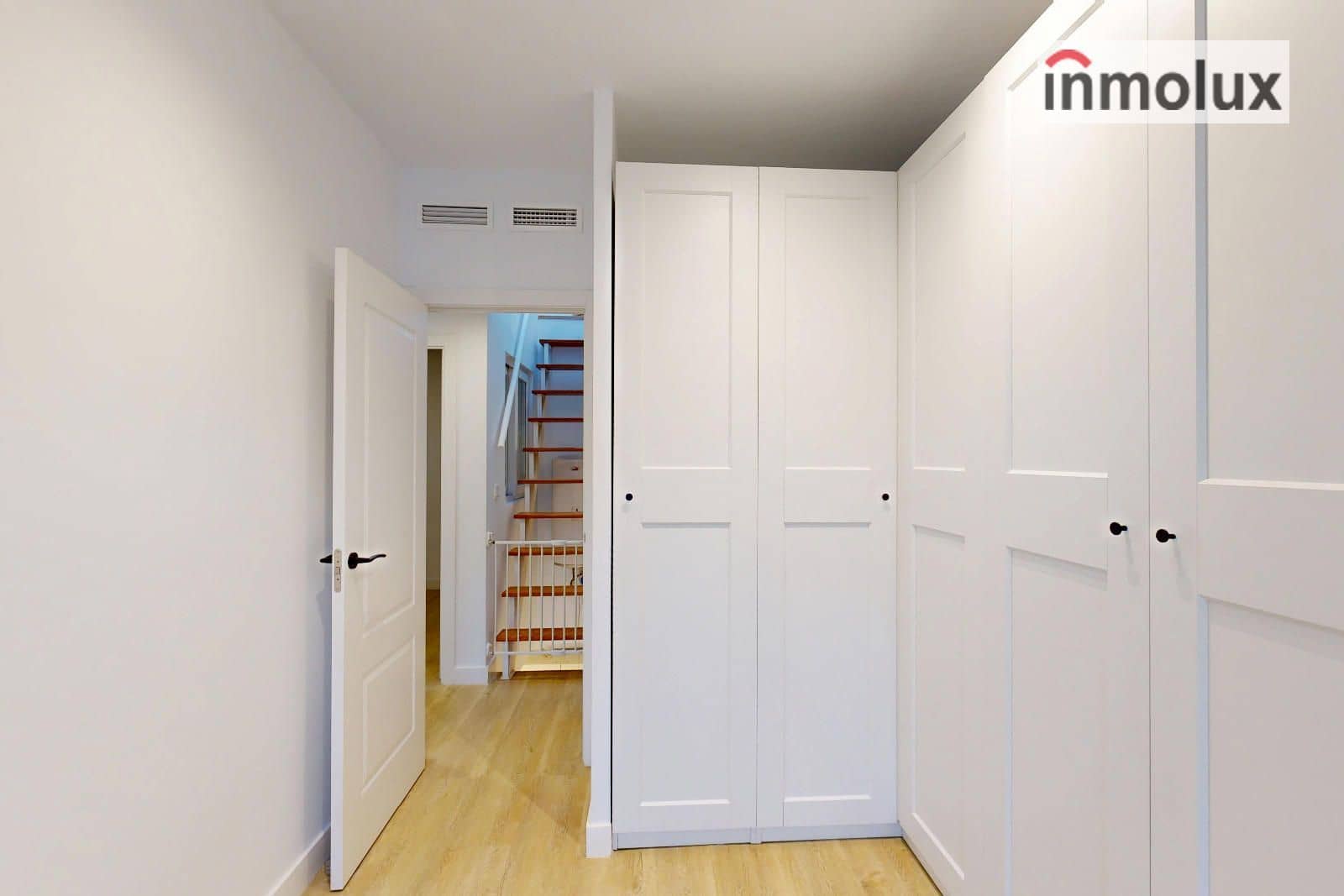 4 soveværelse Villa til salg i Alicante by - € 385.000 (Ref: 9566463)