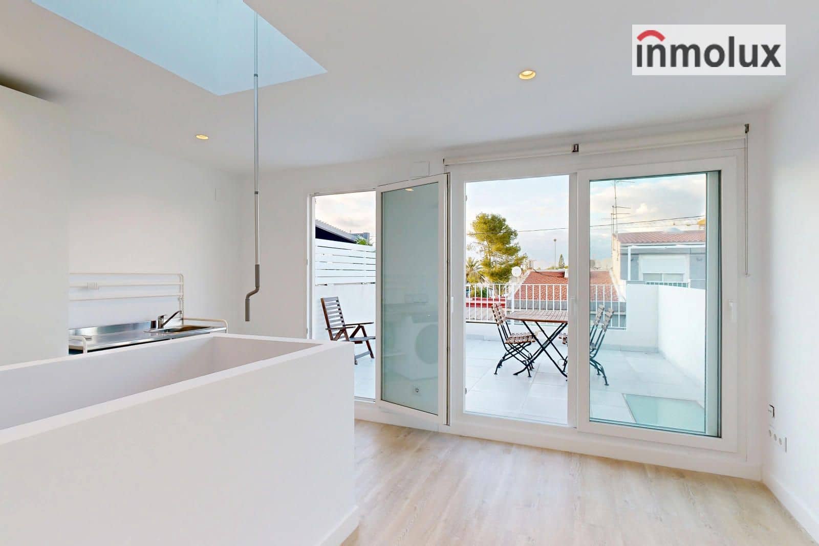 4 soveværelse Villa til salg i Alicante by - € 385.000 (Ref: 9566463)