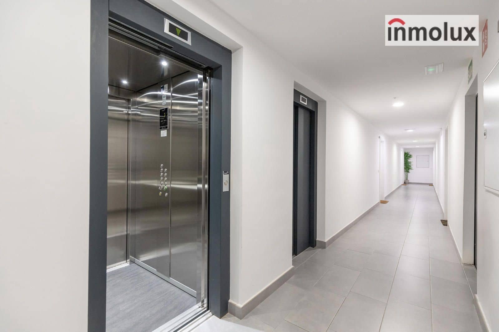 1 soveværelse Lejlighed til salg i Alicante by med swimmingpool garage - € 374.000 (Ref: 9567926)