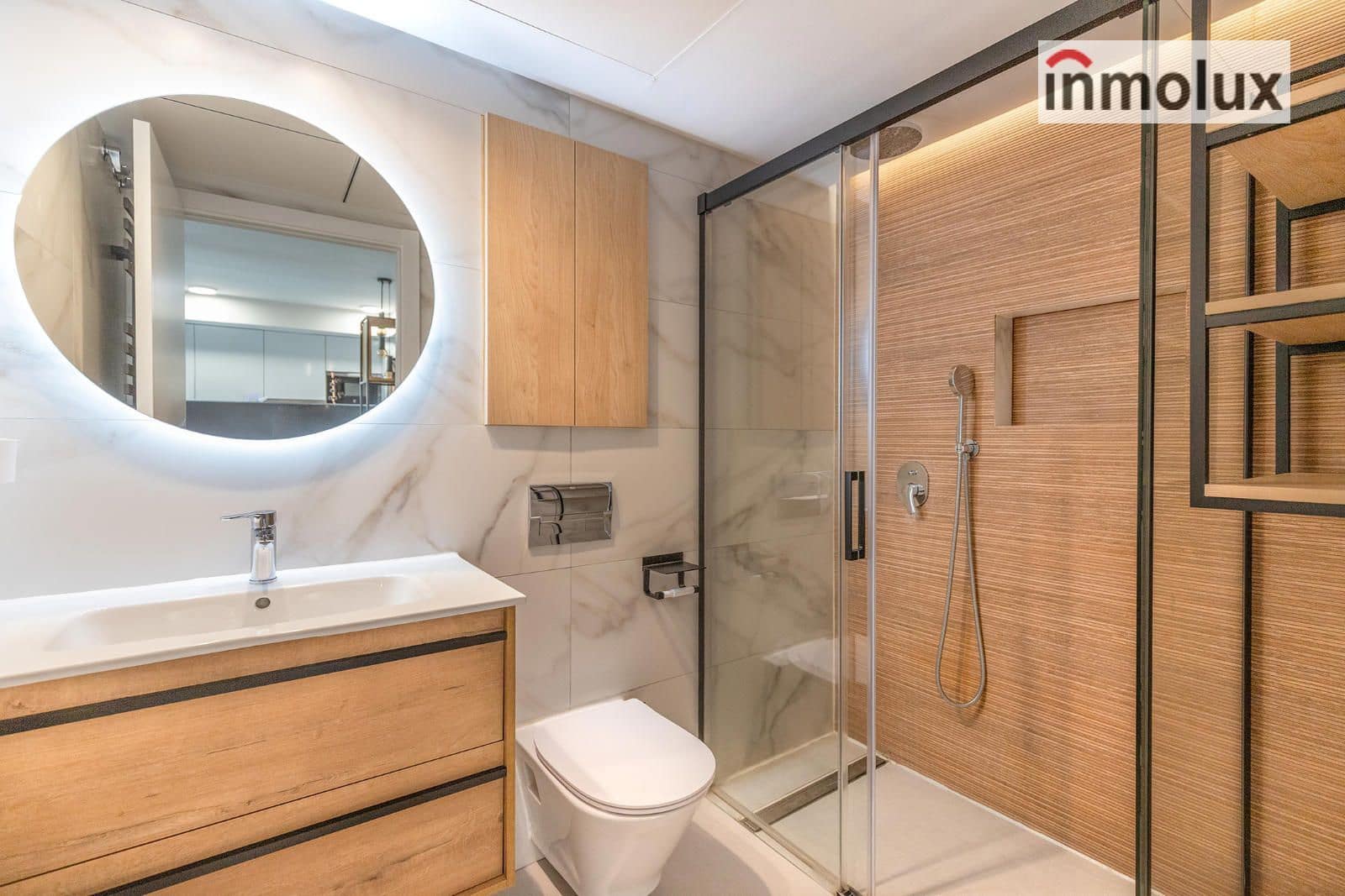 1 soveværelse Lejlighed til salg i Alicante by med swimmingpool garage - € 374.000 (Ref: 9567926)