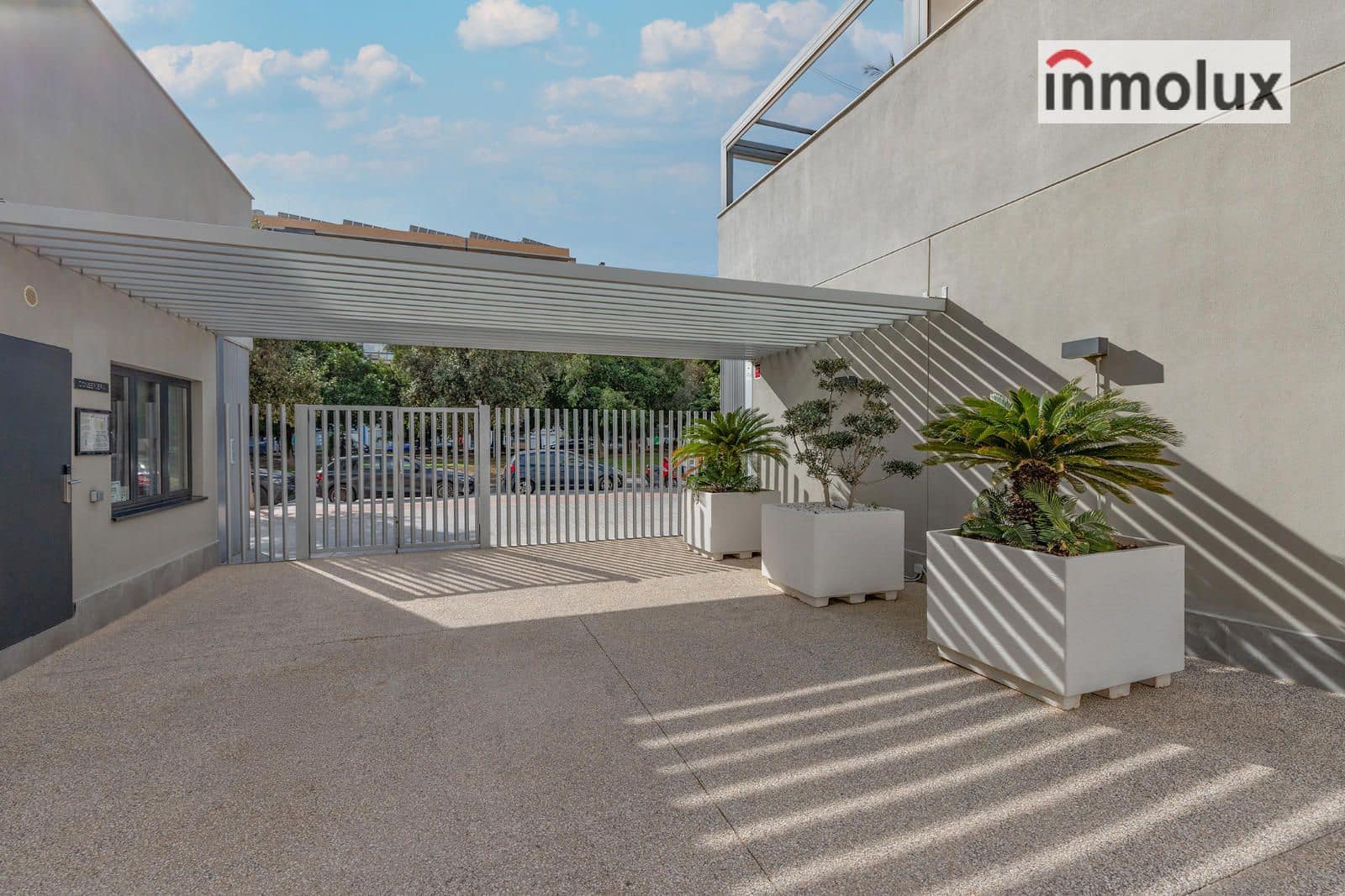 1 soveværelse Lejlighed til salg i Alicante by med swimmingpool garage - € 374.000 (Ref: 9567926)