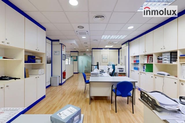 Local Commercial à vendre à Ensanche - Diputacion, Alicante ville - 590 000 € (Ref: 9598374)