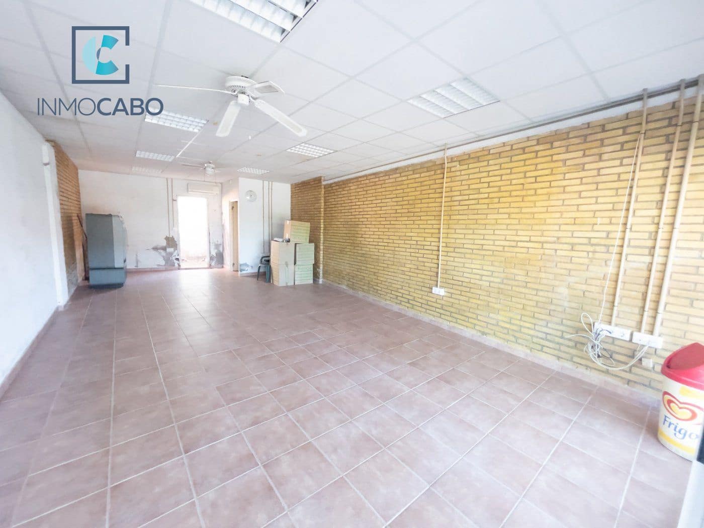 Kaupallinen vuokrattavana paikassa Cala Flores - 600 € (Ref: 7525879)