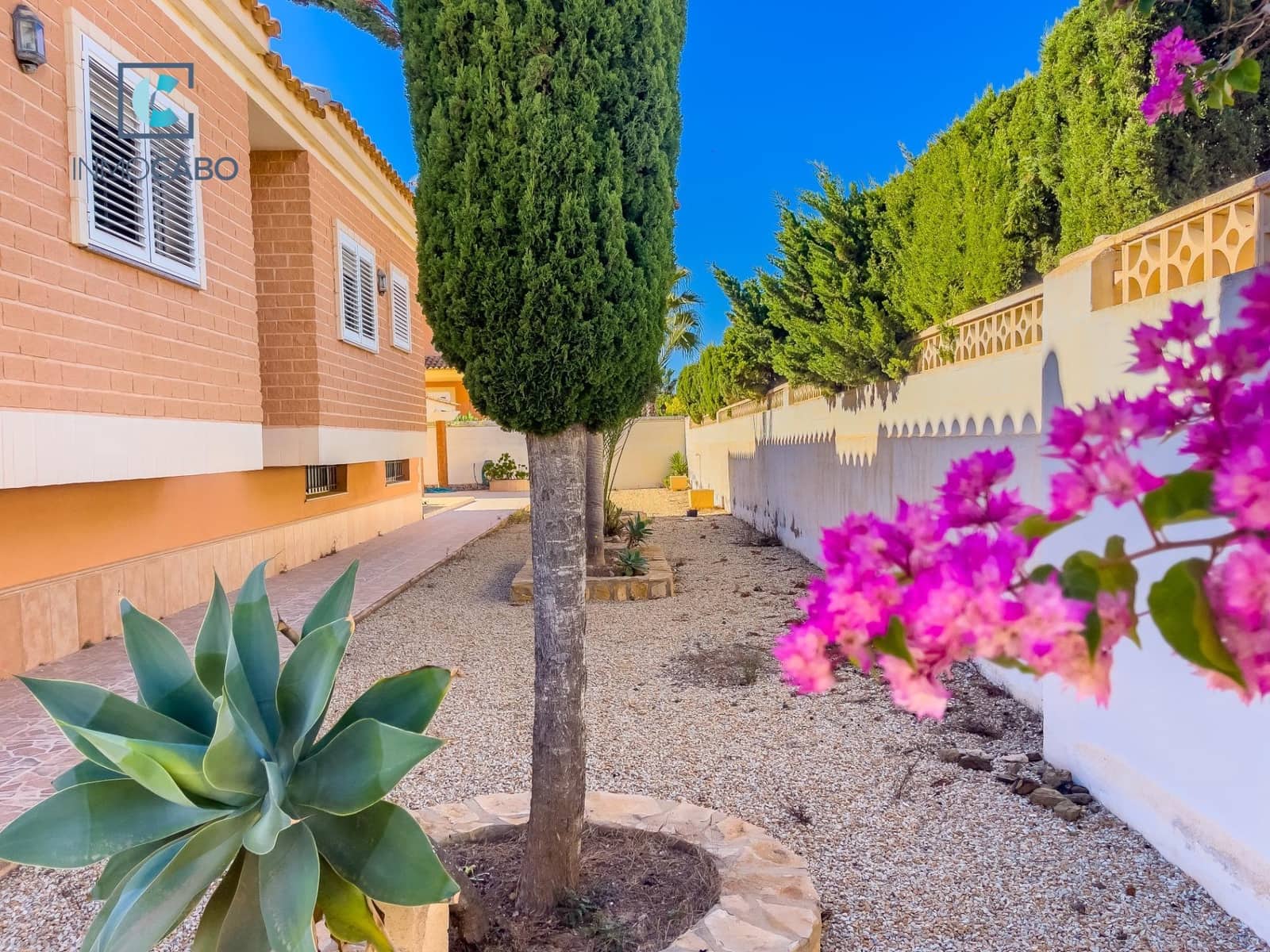 6 soverom Villa til salgs i La Manga del Mar Menor - € 480 000 (Ref: 7895845)