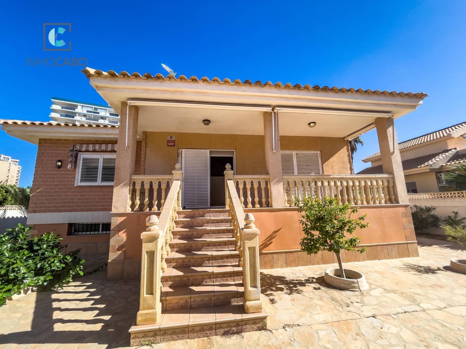 6 soverom Villa til salgs i La Manga del Mar Menor - € 480 000 (Ref: 7895845)