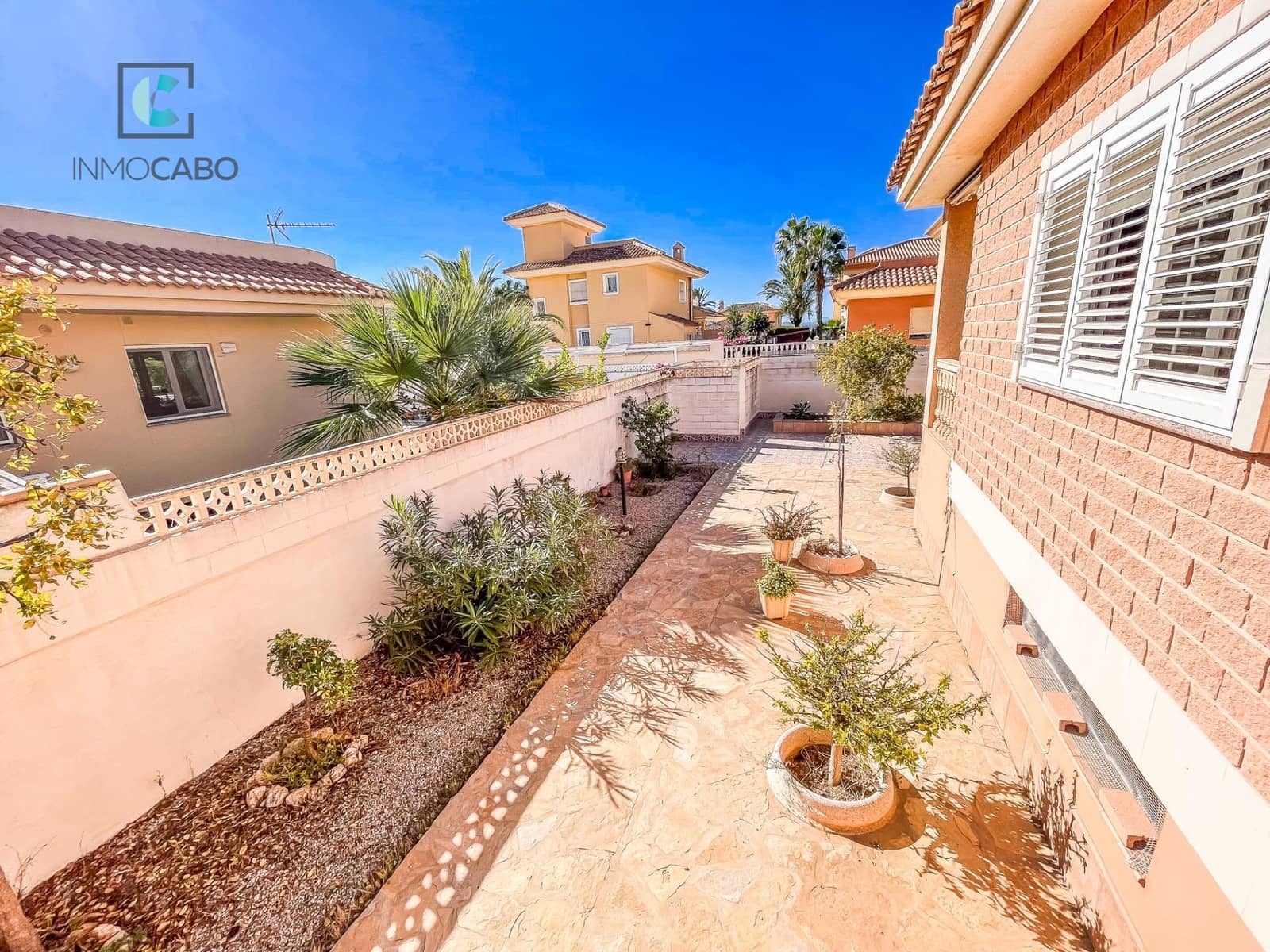 6 soverom Villa til salgs i La Manga del Mar Menor - € 480 000 (Ref: 7895845)