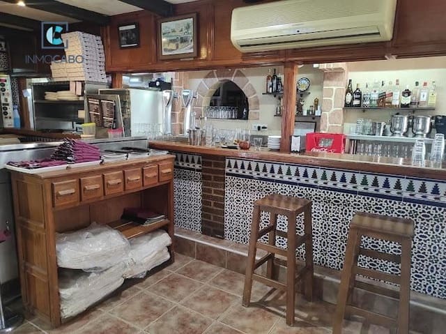 Kommersiell till salu i La Manga del Mar Menor - 325 000 € (Ref: 7990325)