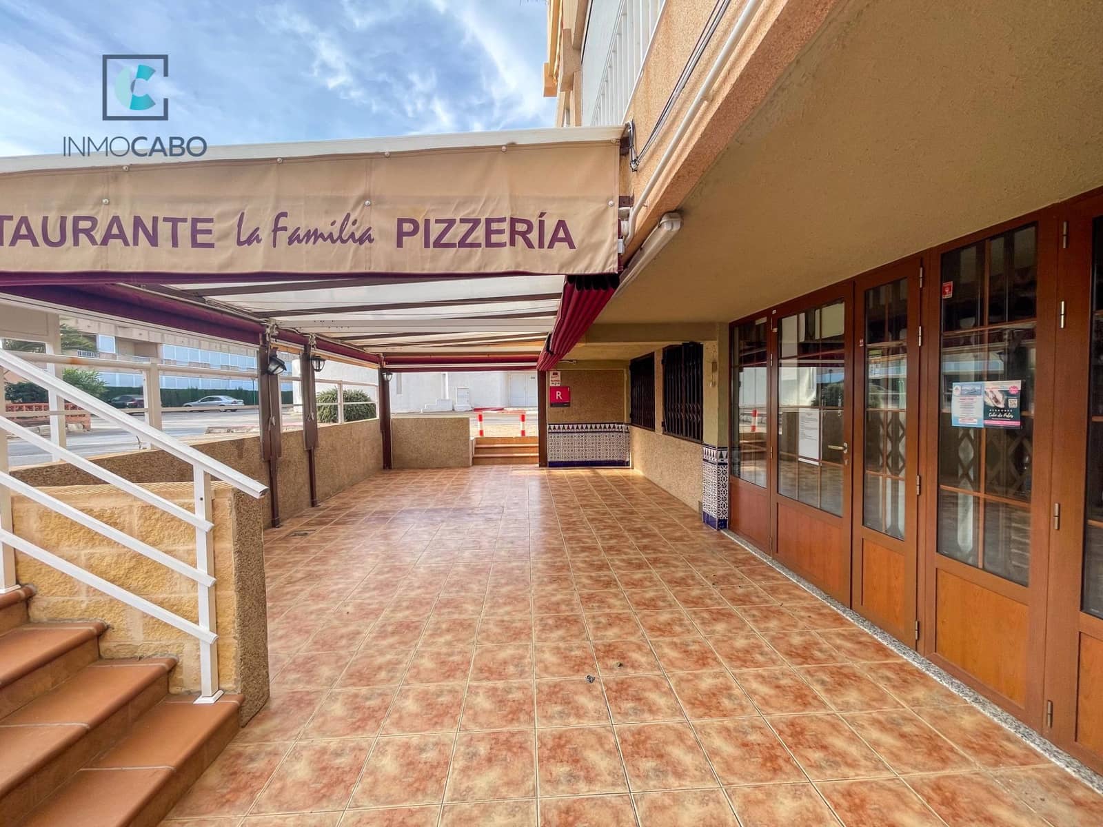 Erhverv til salg i La Manga del Mar Menor - € 325.000 (Ref: 7990325)