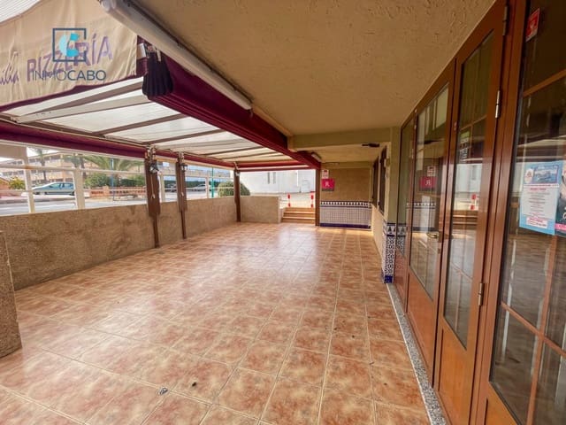 Kommersiell till salu i La Manga del Mar Menor - 325 000 € (Ref: 7990325)