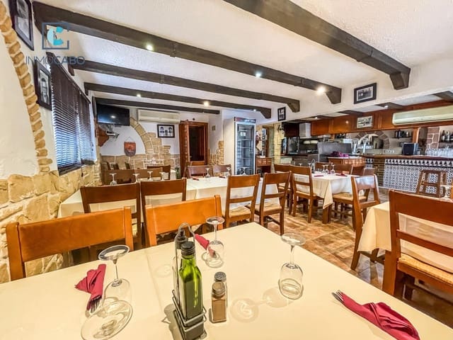 Kommersiell till salu i La Manga del Mar Menor - 325 000 € (Ref: 7990325)