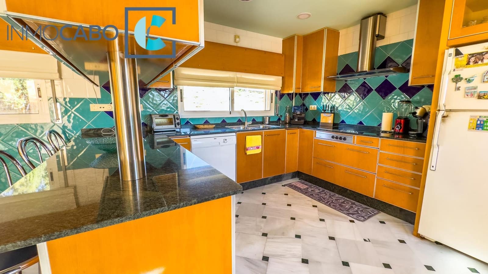 3 soveværelse Villa til salg i Cala Flores med swimmingpool garage - € 600.000 (Ref: 8076127)