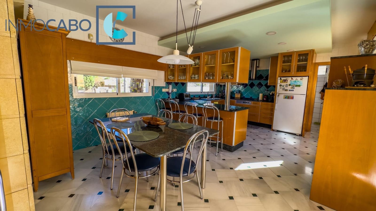 3 soveværelse Villa til salg i Cala Flores med swimmingpool garage - € 600.000 (Ref: 8076127)