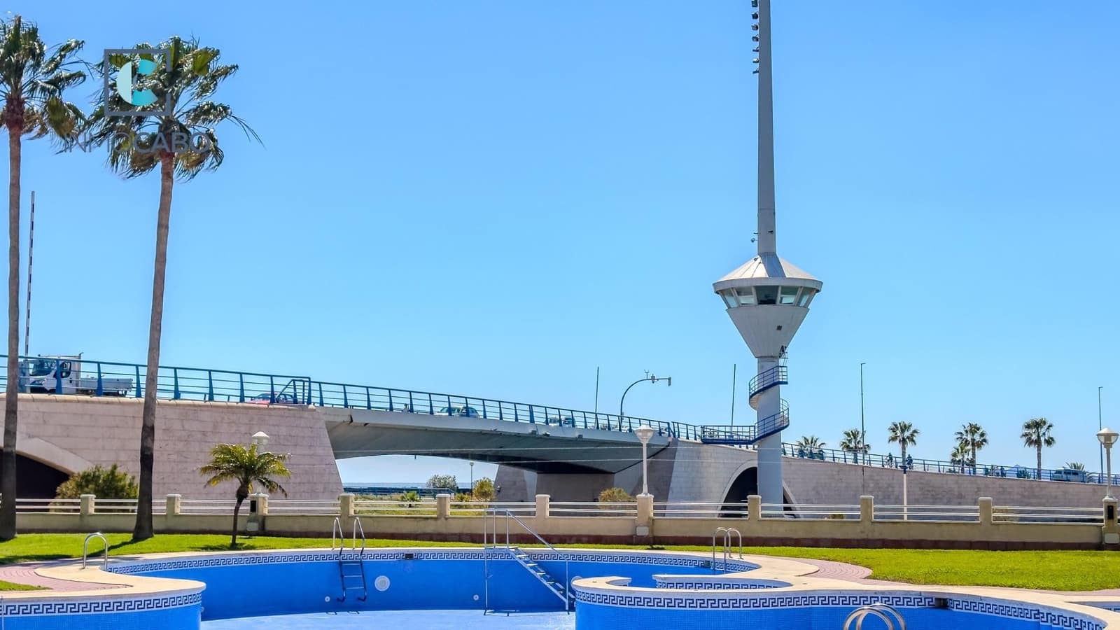 2 soverom Leilighet til salgs i La Manga del Mar Menor med svømmebasseng garasje - € 153 000 (Ref: 9200647)