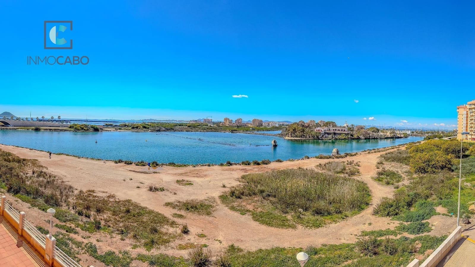 2 soverom Leilighet til salgs i La Manga del Mar Menor med svømmebasseng garasje - € 153 000 (Ref: 9200647)