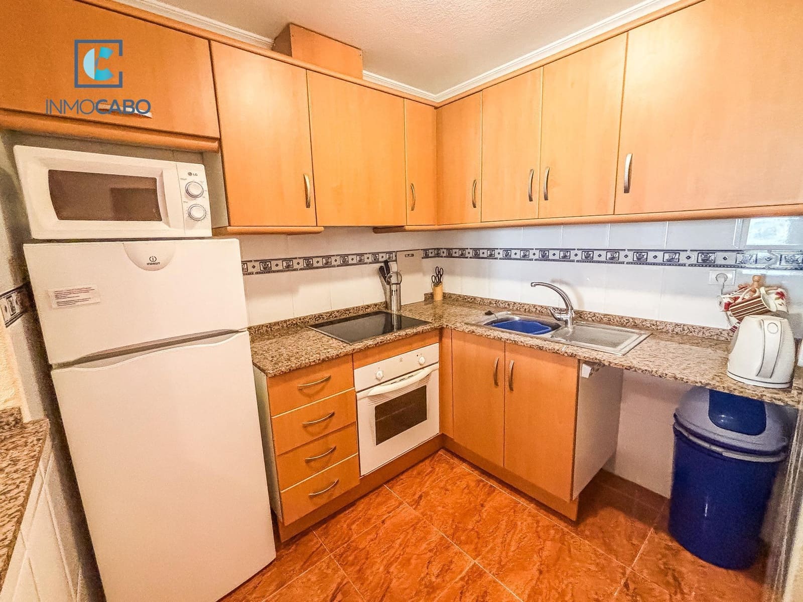 2 soveværelse Lejlighed til salg i Cala Reona med swimmingpool - € 175.000 (Ref: 9240225)