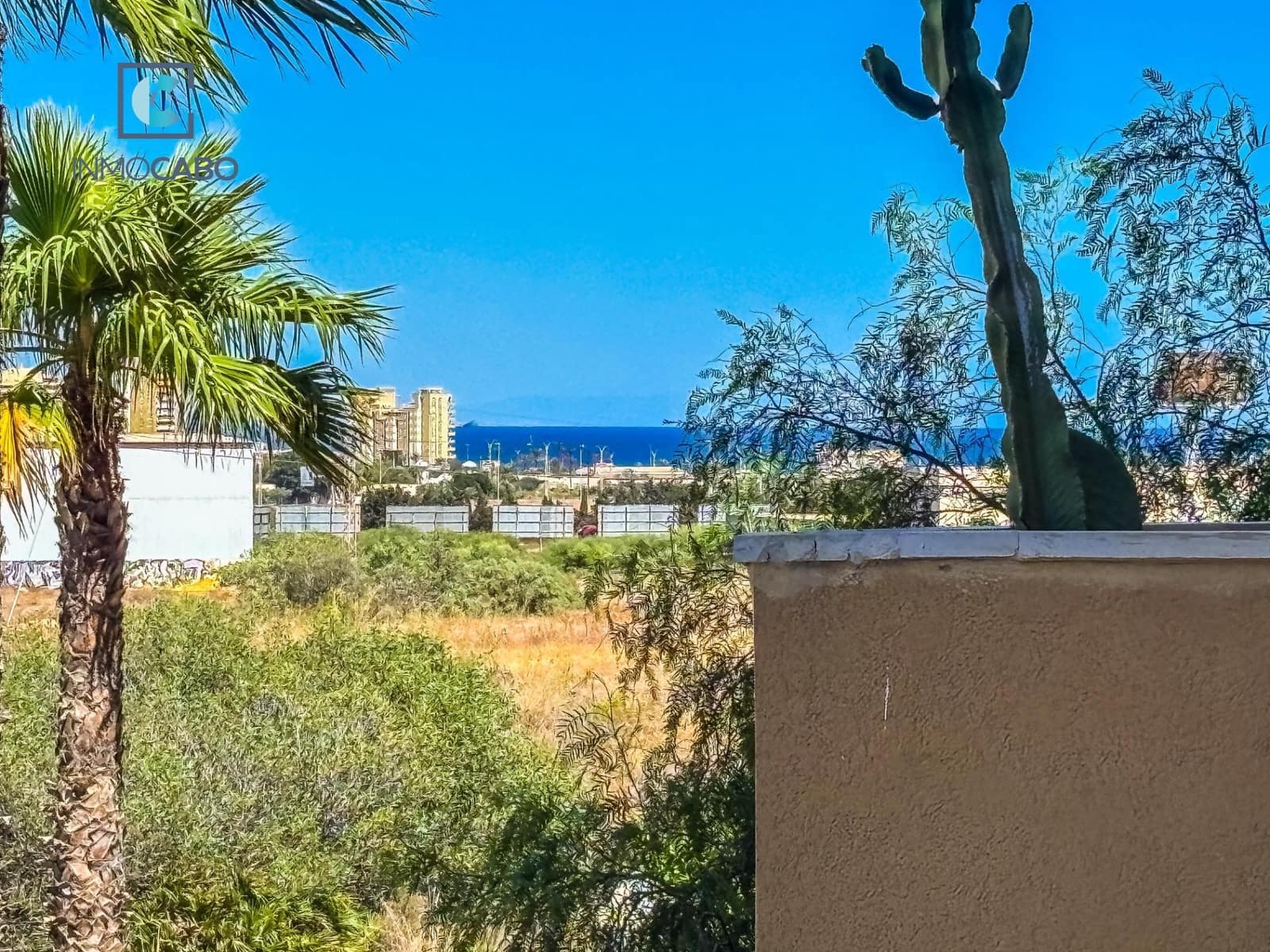 2 soveværelse Lejlighed til salg i Cala Reona med swimmingpool - € 175.000 (Ref: 9240225)