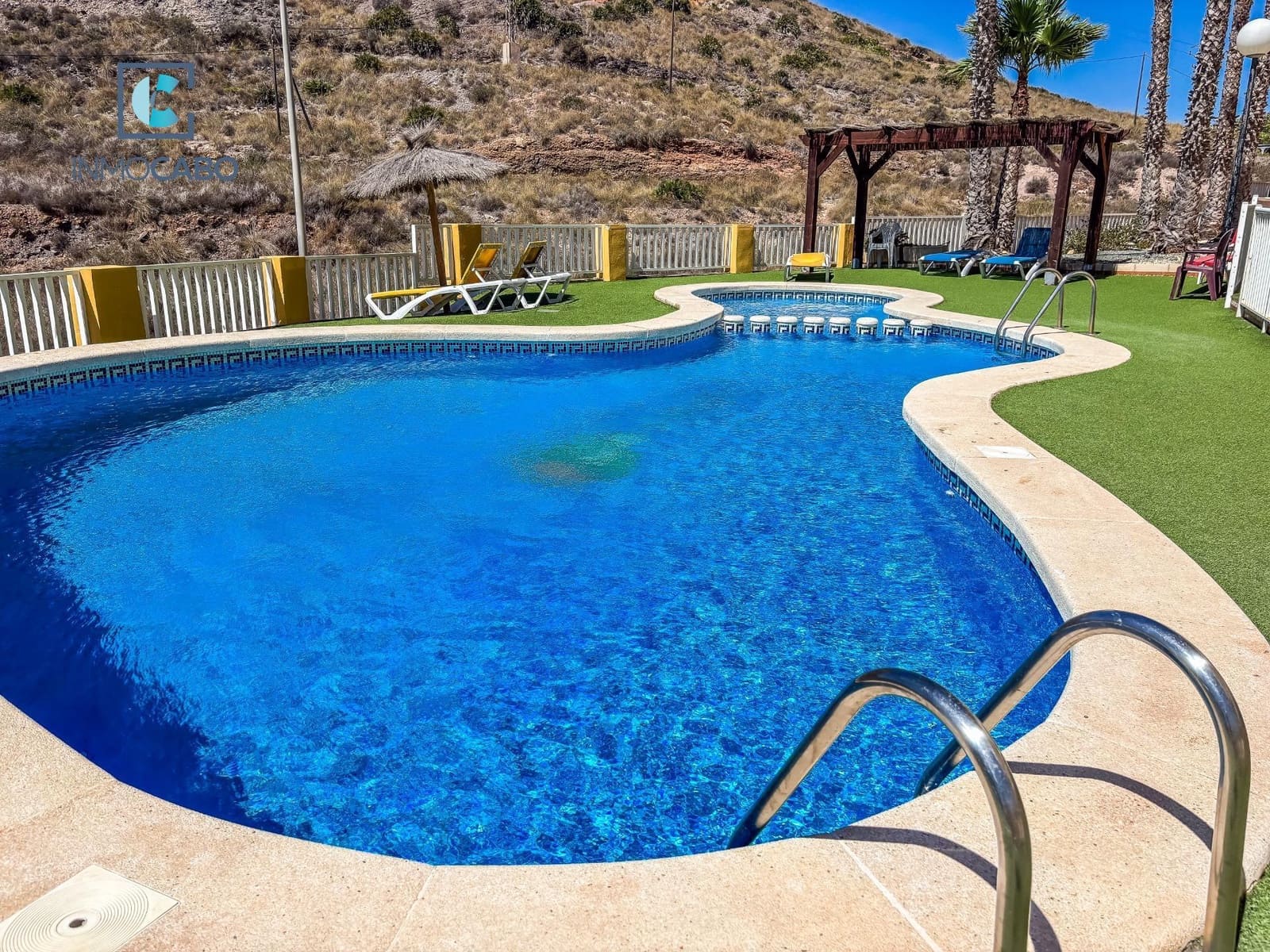 2 soveværelse Lejlighed til salg i Cala Reona med swimmingpool - € 175.000 (Ref: 9240225)