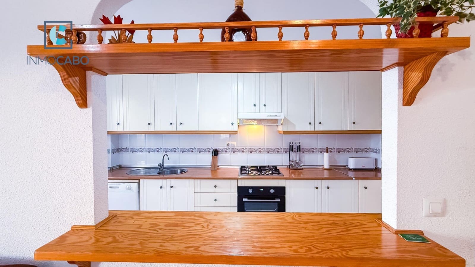 2 Zimmer Apartment zu verkaufen in La Manga del Mar Menor mit Pool - 148.000 € (Ref: 9301208)