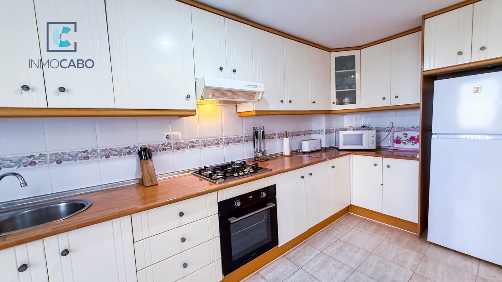 2 Zimmer Apartment zu verkaufen in La Manga del Mar Menor mit Pool - 148.000 € (Ref: 9301208)