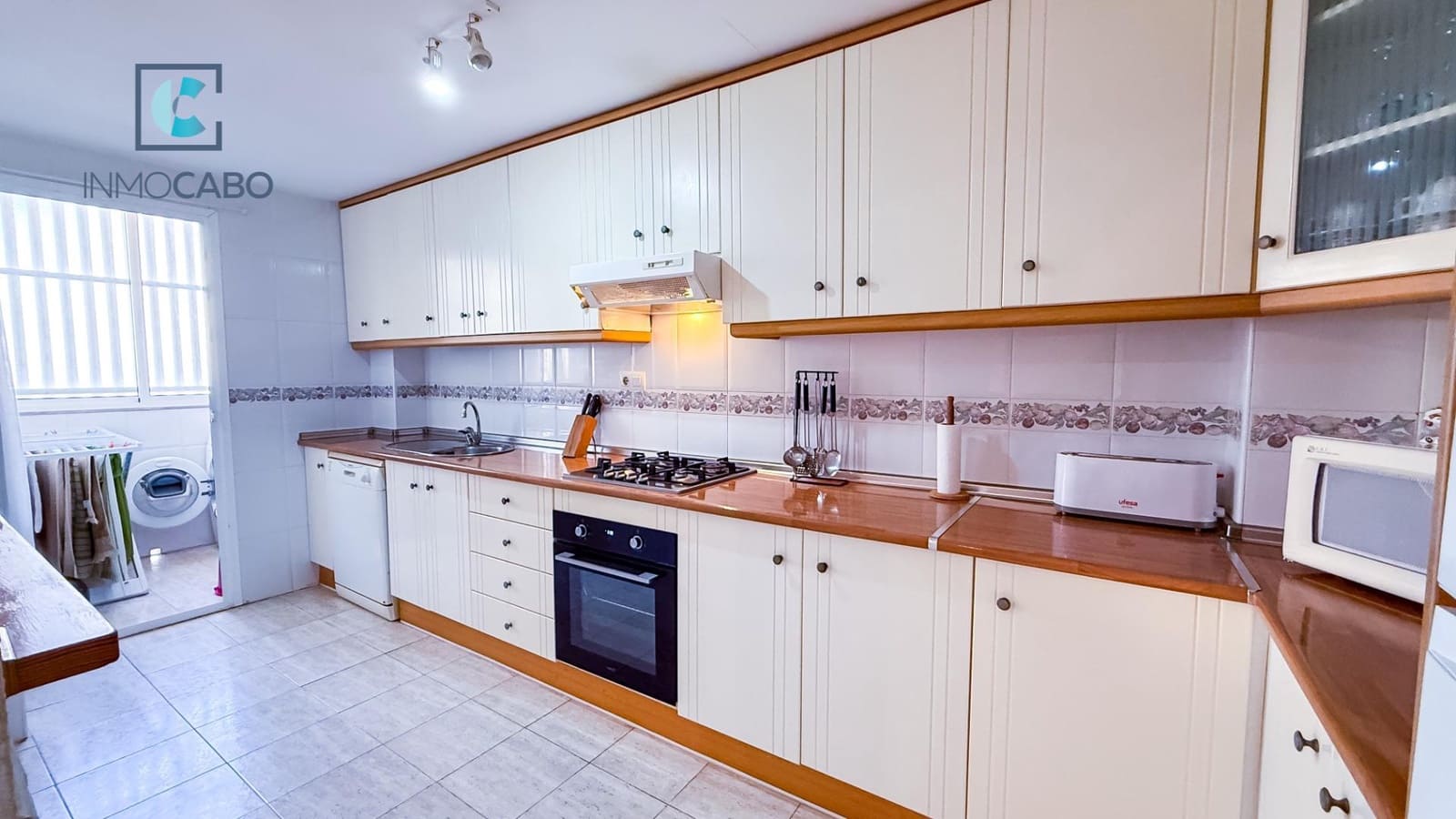 2 Zimmer Apartment zu verkaufen in La Manga del Mar Menor mit Pool - 148.000 € (Ref: 9301208)