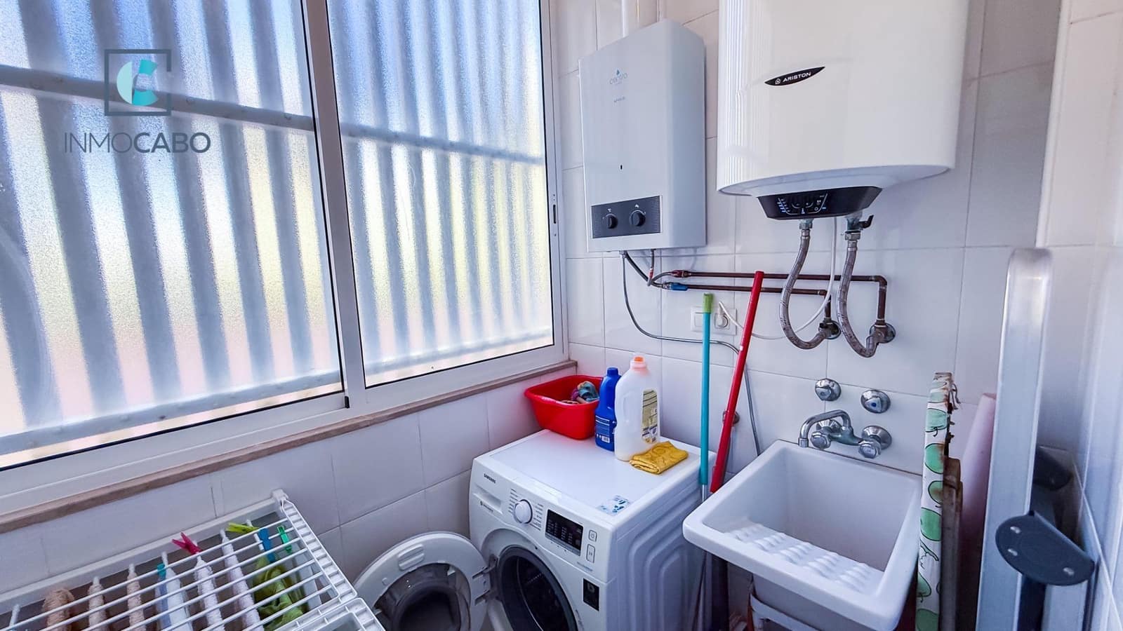 2 Zimmer Apartment zu verkaufen in La Manga del Mar Menor mit Pool - 148.000 € (Ref: 9301208)