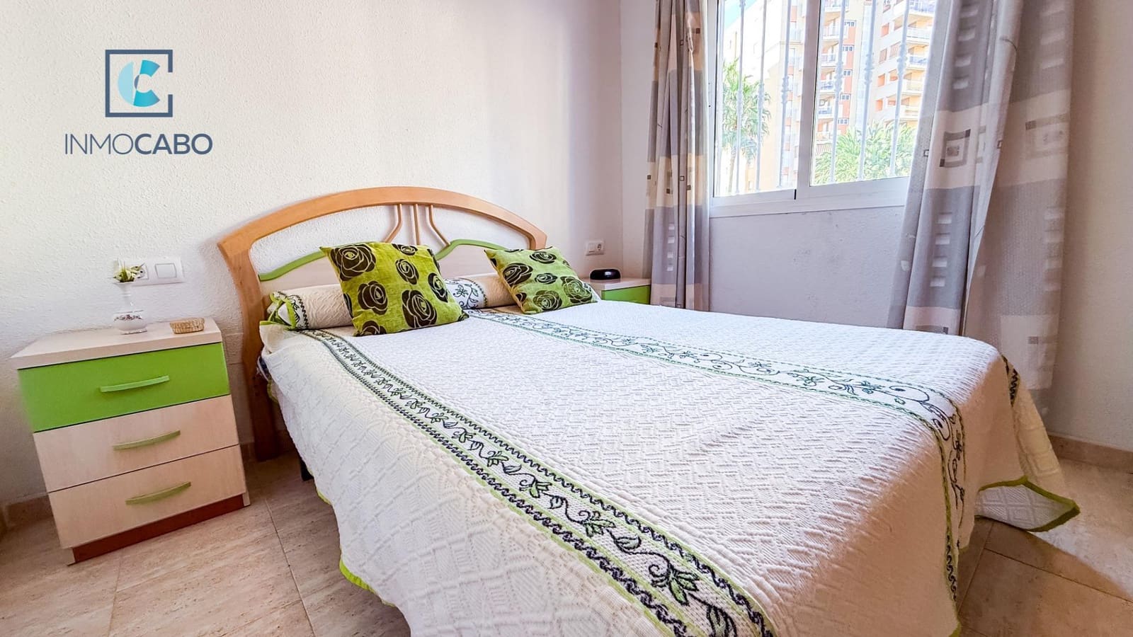 2 Zimmer Apartment zu verkaufen in La Manga del Mar Menor mit Pool - 148.000 € (Ref: 9301208)